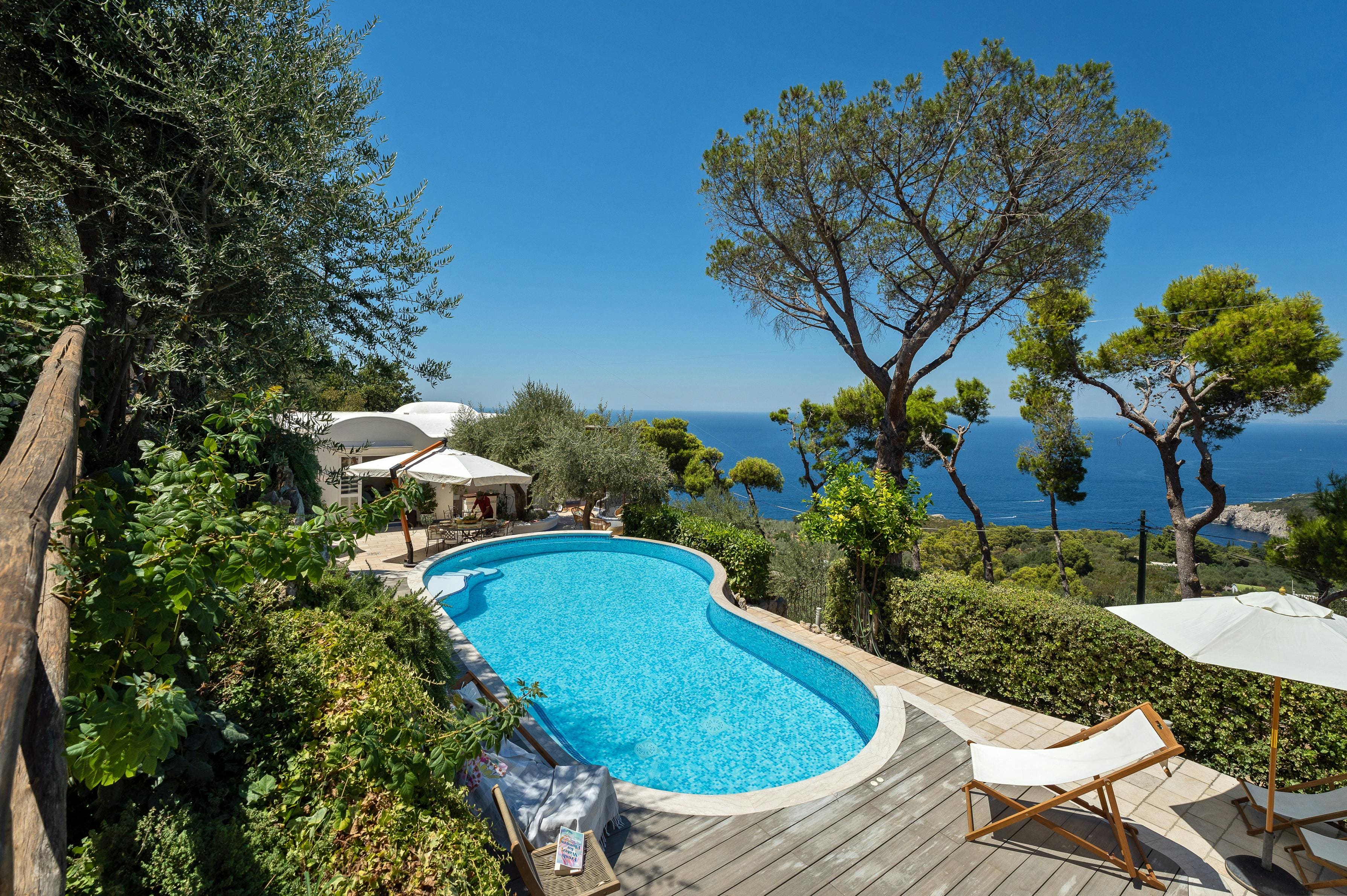 Villa Scirocco Sorrento: Luxury Villa with Private Pool and Sea Views, 6 Bedrooms, Sorrento