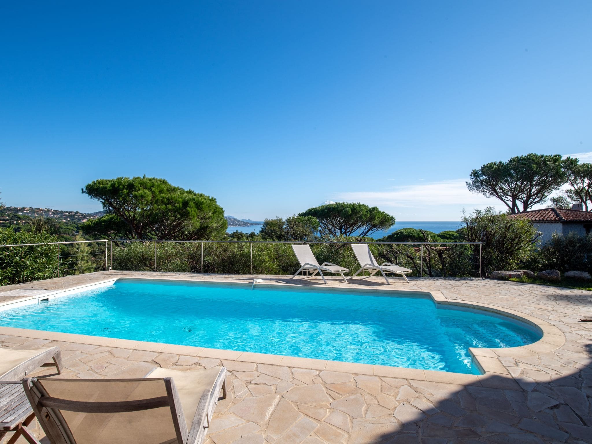 Villa Sémaphore Maxime: Stylish 3-Bedroom Villa with Private Pool and Sea Views in French Riviera