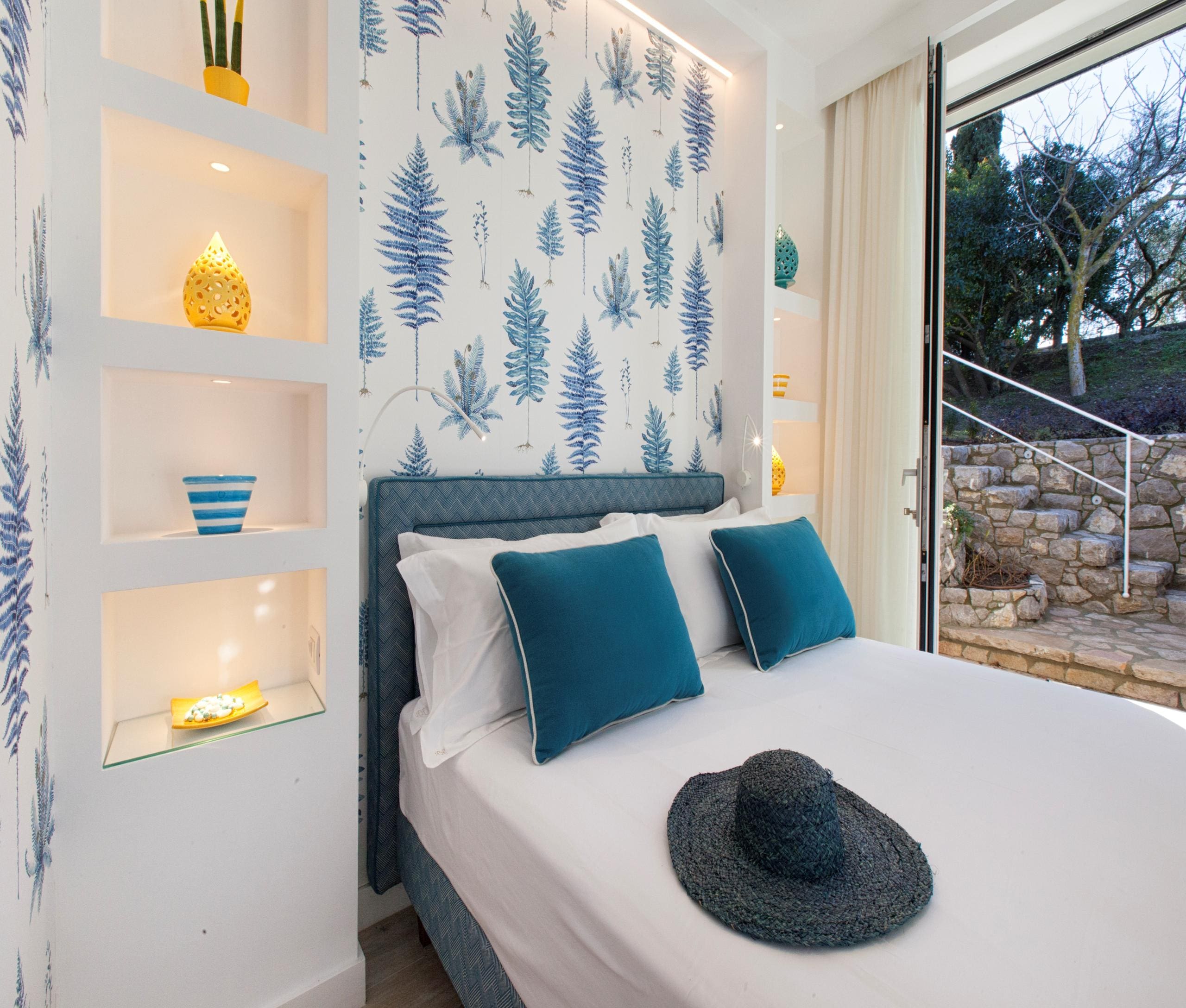 Villa Sirena Sorrento Sorrento 5: Expansive 11-Bedroom Villa with Private Pool and Sea View, Sorrento