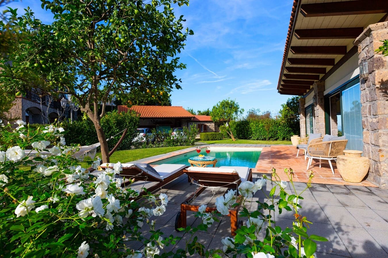 Villa Sirenide Sorrento Sorrento 2: Luxury 3-Bedroom Villa with Pool and Lush Gardens, Sorrento