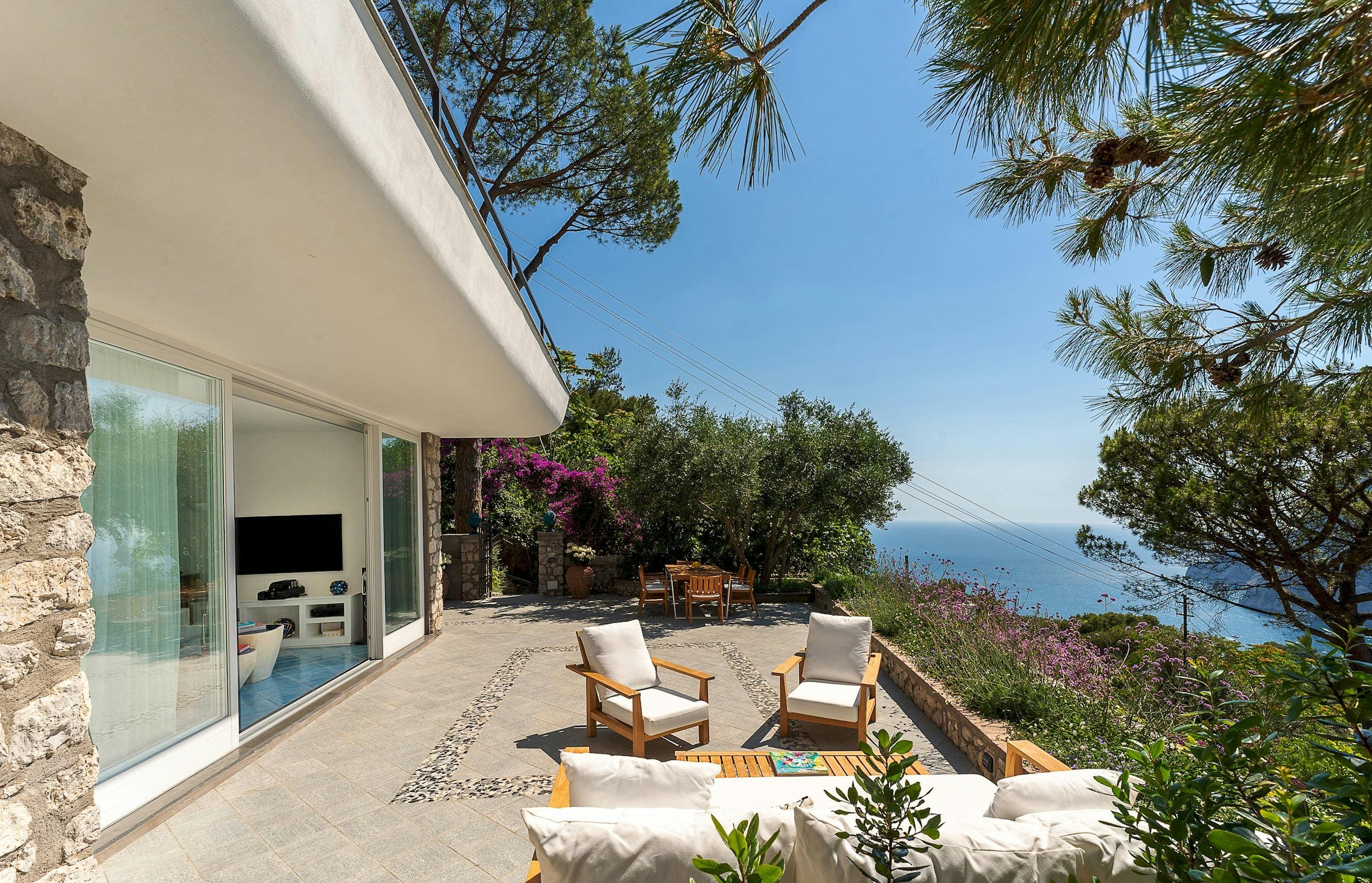 Villa Sirenuse Capri: Luxury Seaview Villa with Hot Tub, 3 Bedrooms, Capri