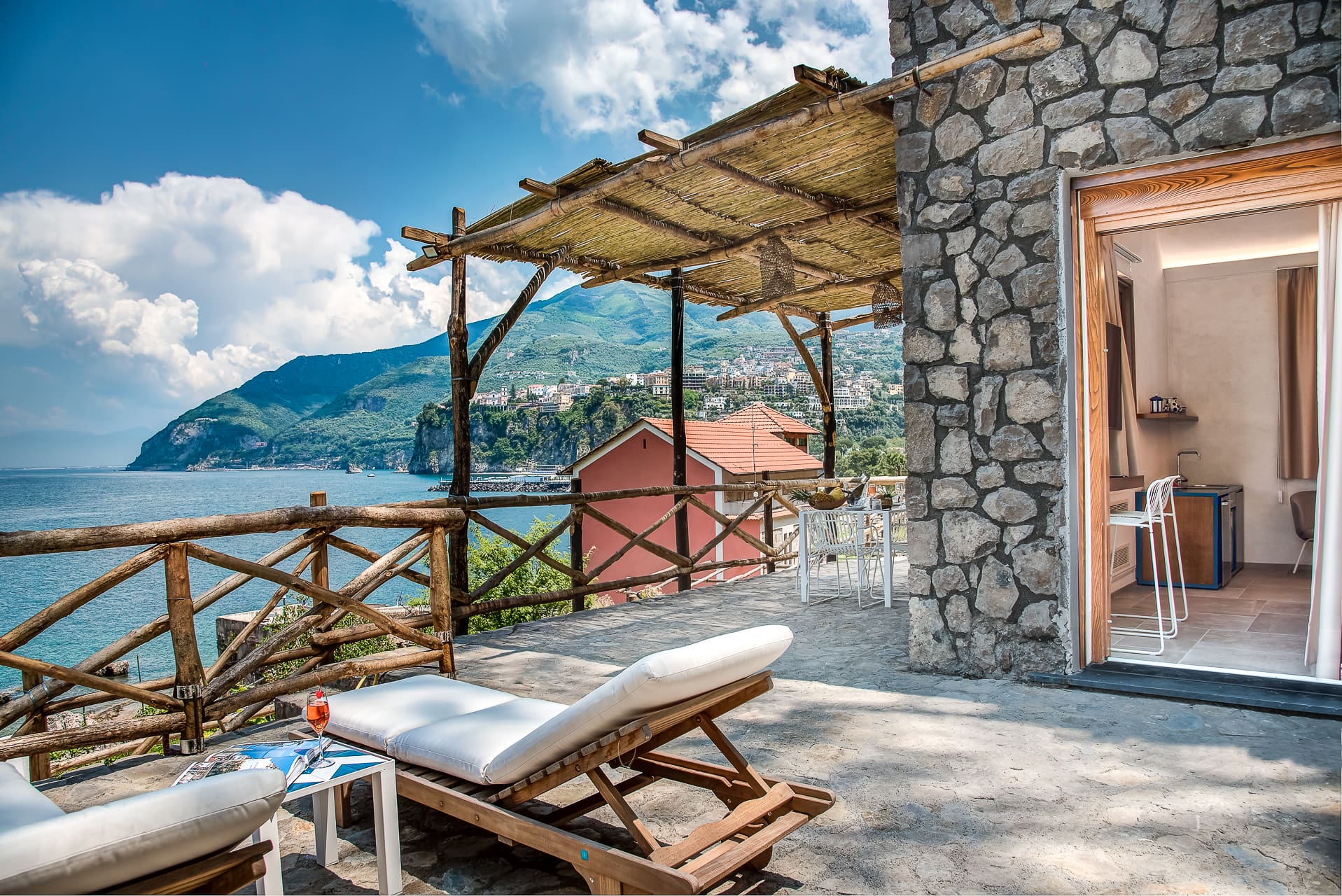 Villa Sirenuse Sorrento: Romantic 1-Bedroom Villa with Hot Tub and Sea Views, Sorrento