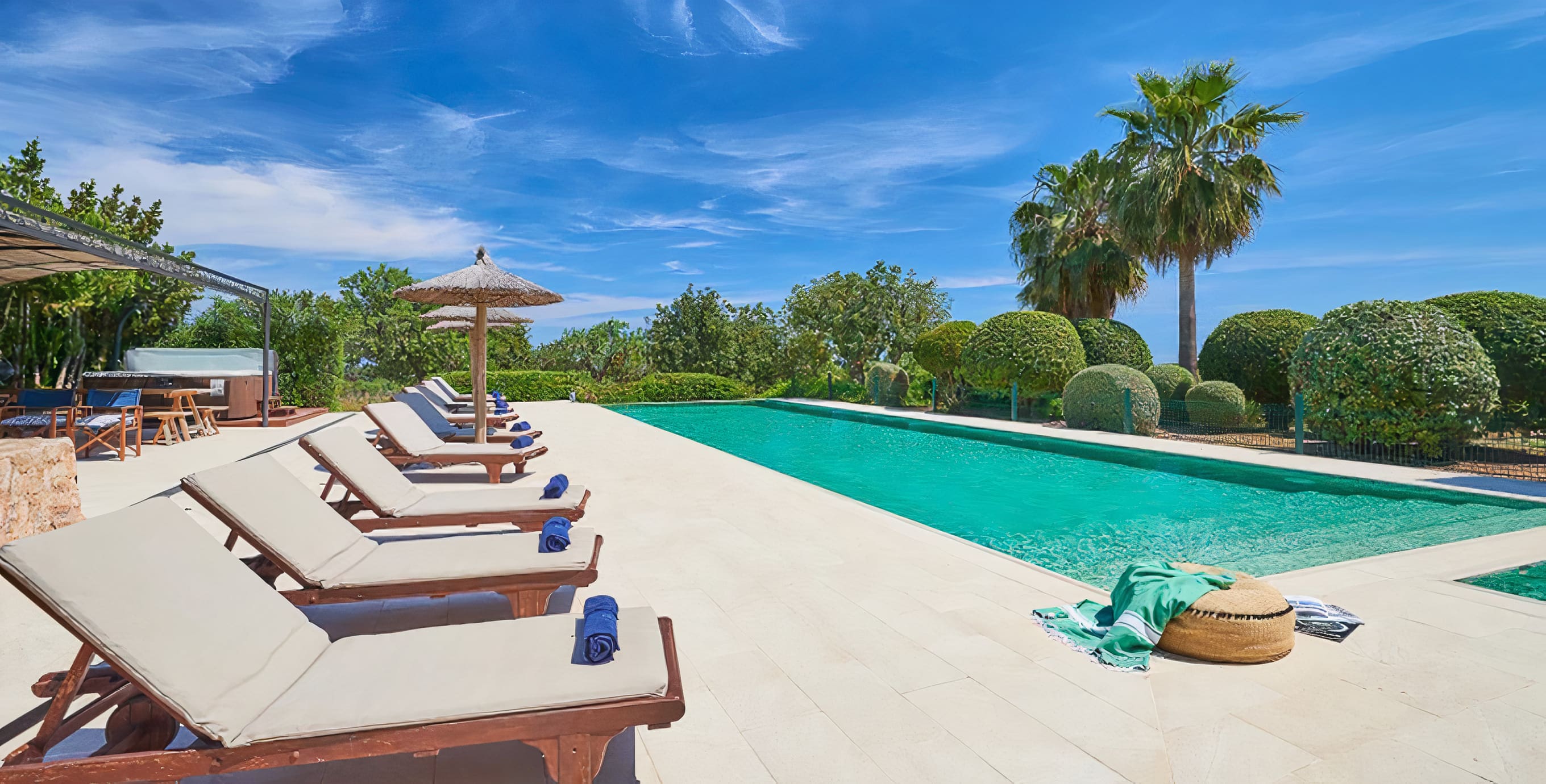 Villa Sirocco Cala d’Or Cala d’Or: Luxurious 5-Bedroom Apartment with Seaview and Pool, Cala d’Or