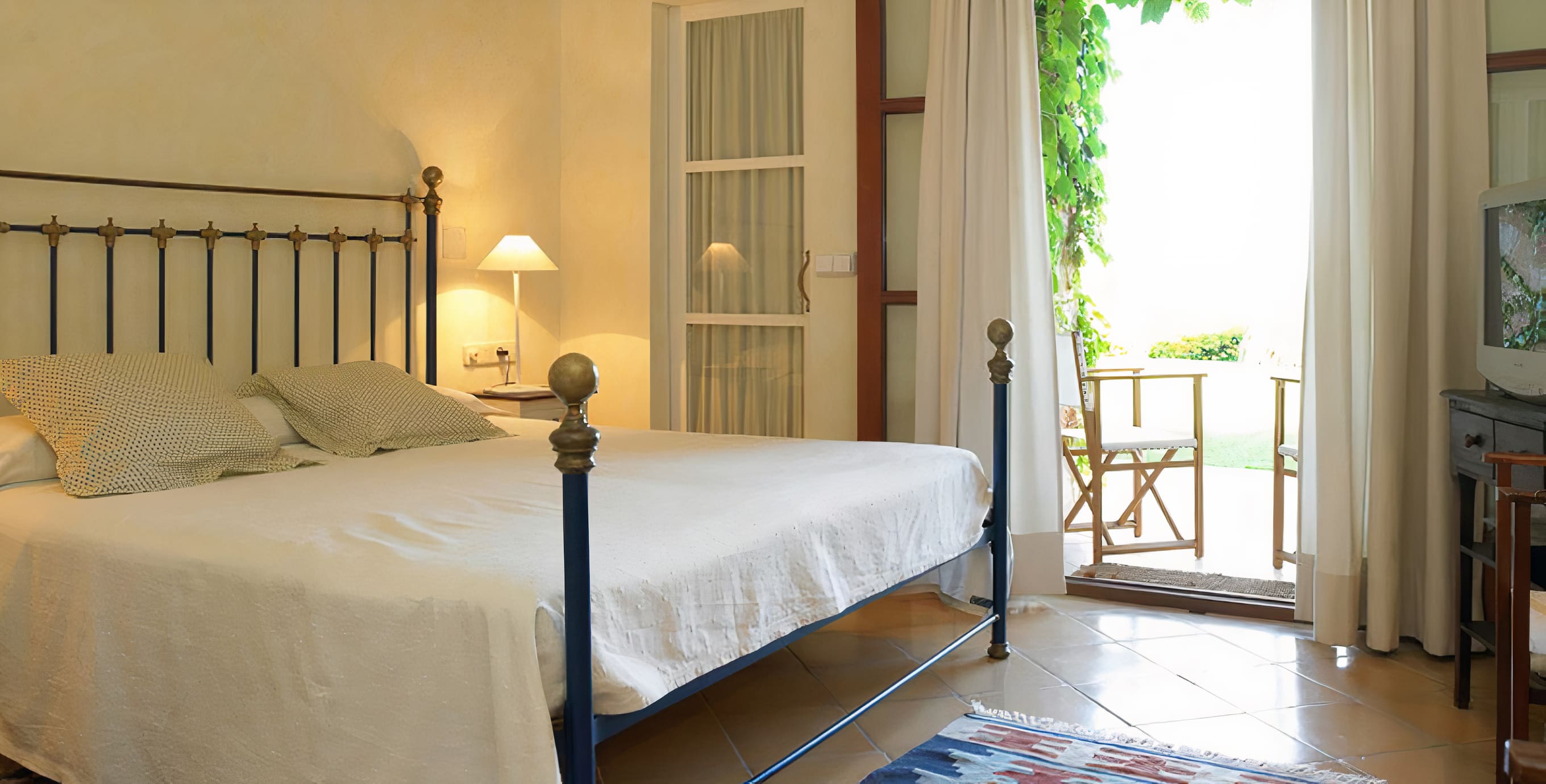 Villa Sirocco Cala d’Or Cala d’Or: Luxurious 5-Bedroom Apartment with Seaview and Pool, Cala d’Or