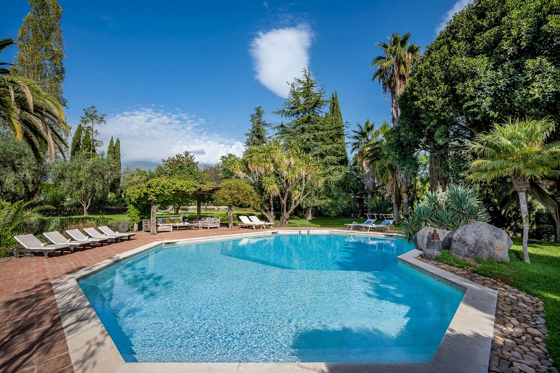 Villa Sirocco Etna: Exquisite 5-Bedroom Villa with Pool and Sauna, Sicily