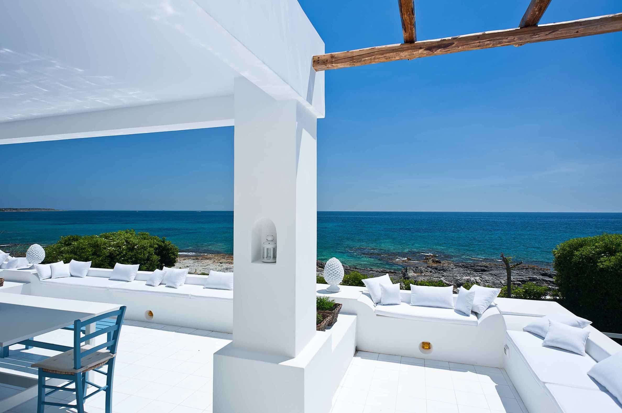 Villa Sirocco FontaneBianche: Luxurious 2-Bedroom Beachfront Apartment with Seaviews, Syracuse