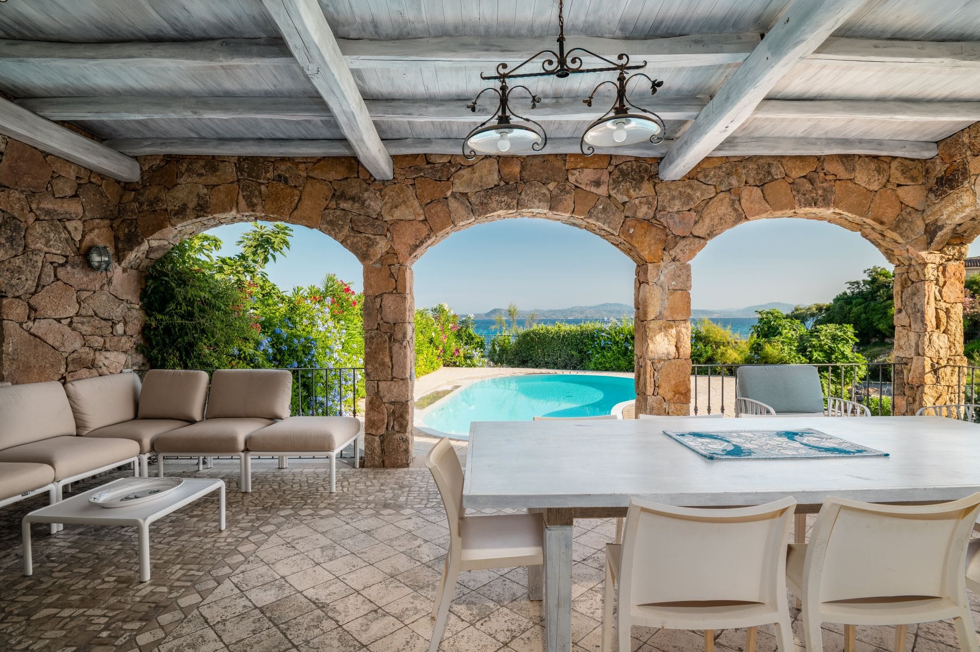 Villa Sirocco Golfo: Spacious 6-Bedroom Apartment with Sea Views and Pool, Sardinia