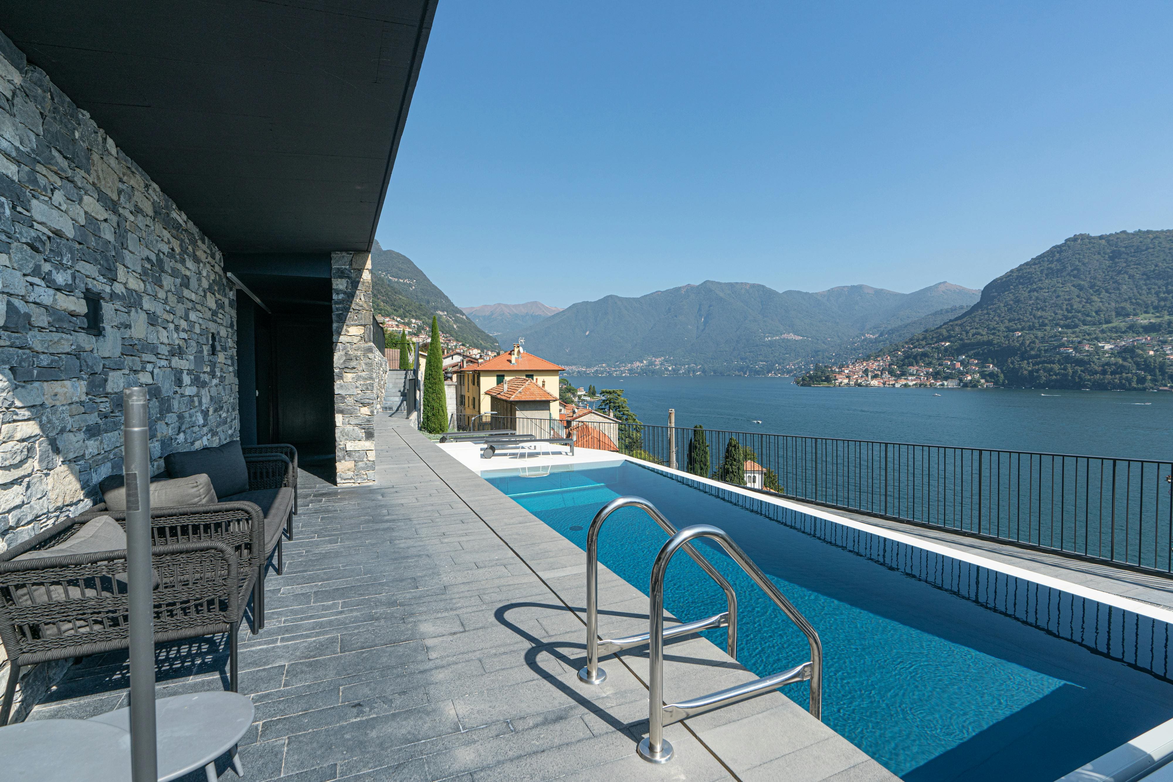 Villa Sirocco Moltrasio: Exclusive 1-Bedroom Luxury Villa with Infinity Pool, Moltrasio