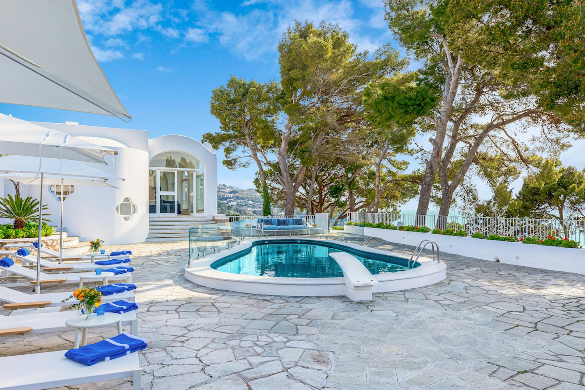Villa Sirocco Sorrento Capri 2: Luxury 4-Bedroom Villa with Pool and Sea Views, Capri