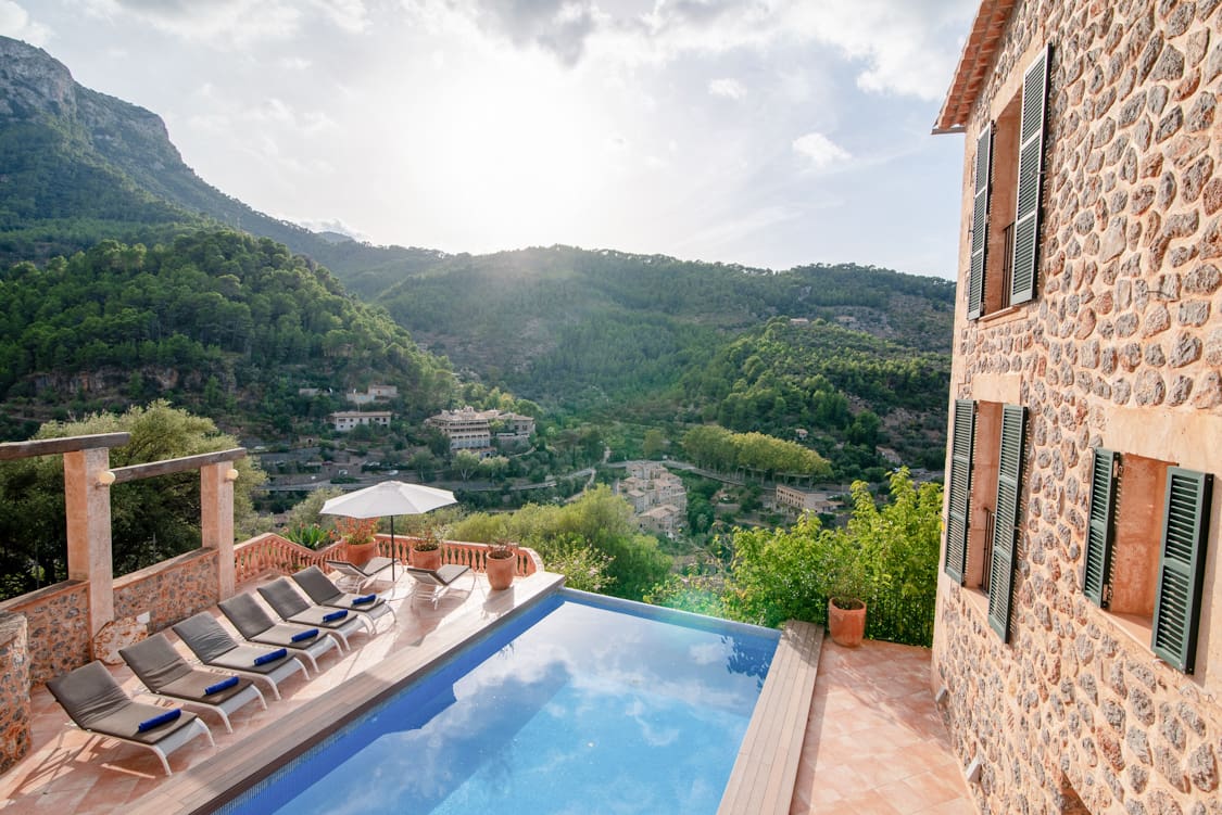 Villa Solleric Deià: Luxury 4-Bedroom Villa with Infinity Pool and Sea Views, Deià
