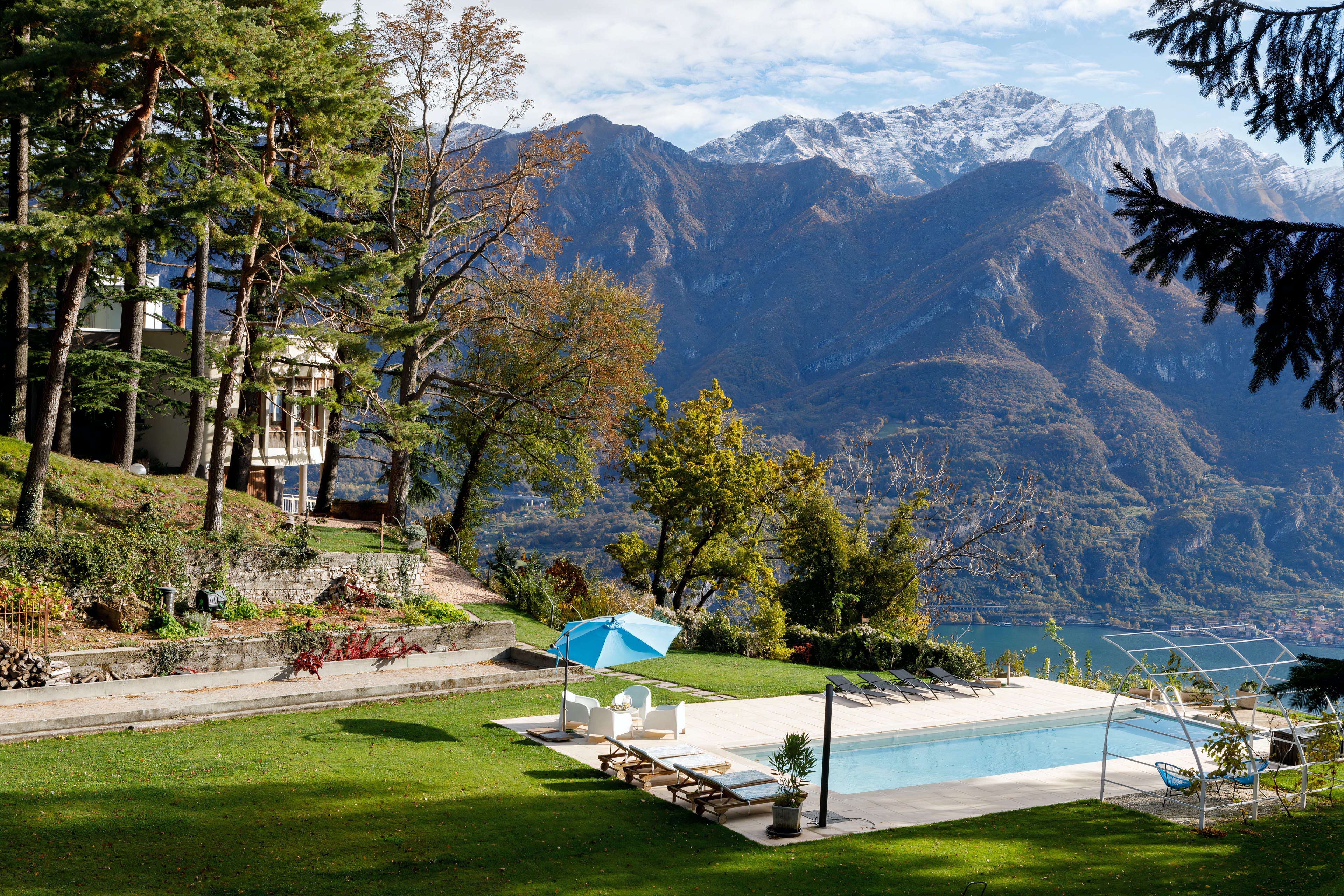 Villa Sormano Lezzeno: Luxury 6-Bedroom Villa with Sauna and Lake Views, Lezzeno