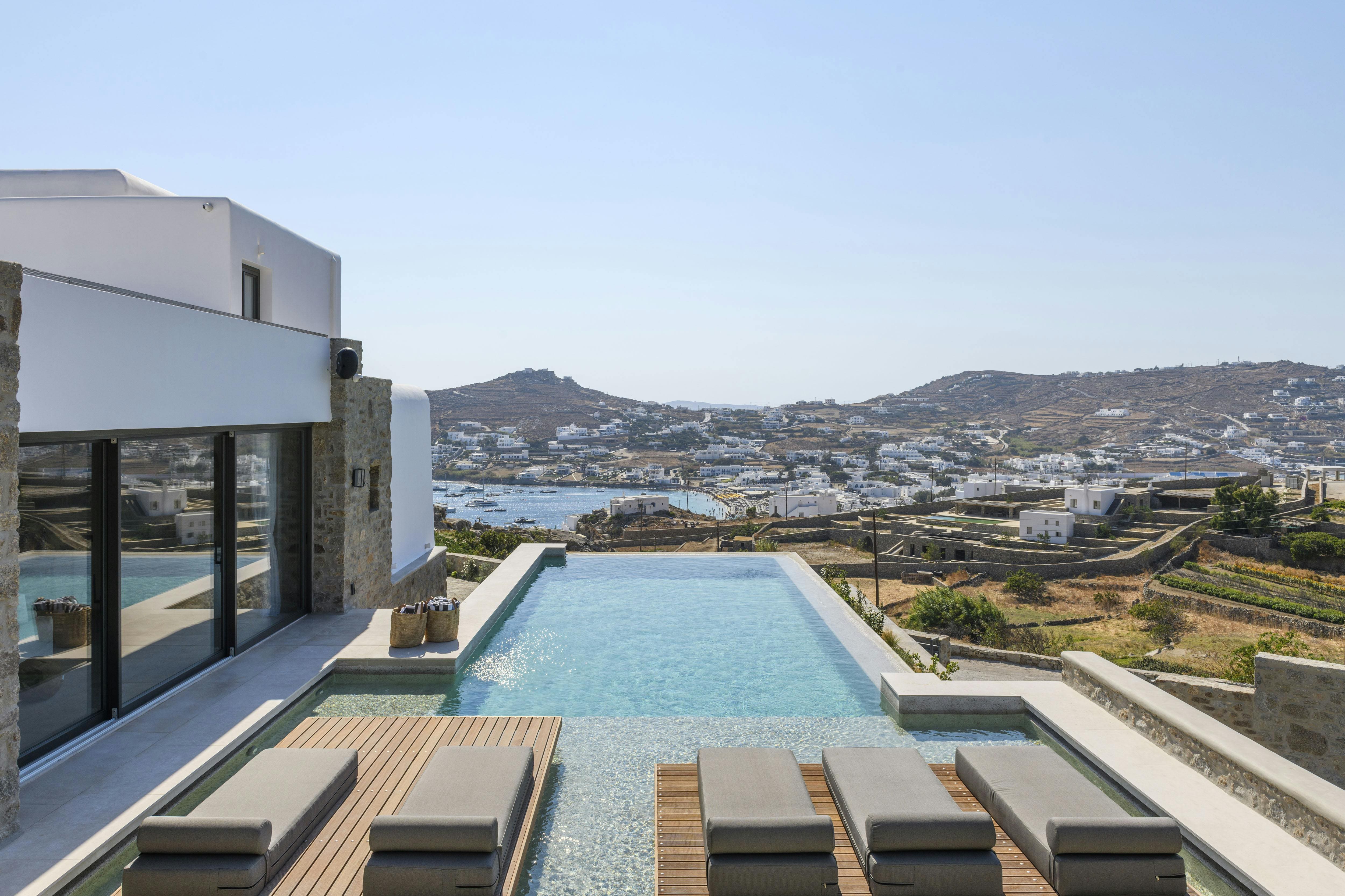Villa Spano Psarou: Luxury 12-Bedroom Villa with Private Pool and Sea Views, Psarou