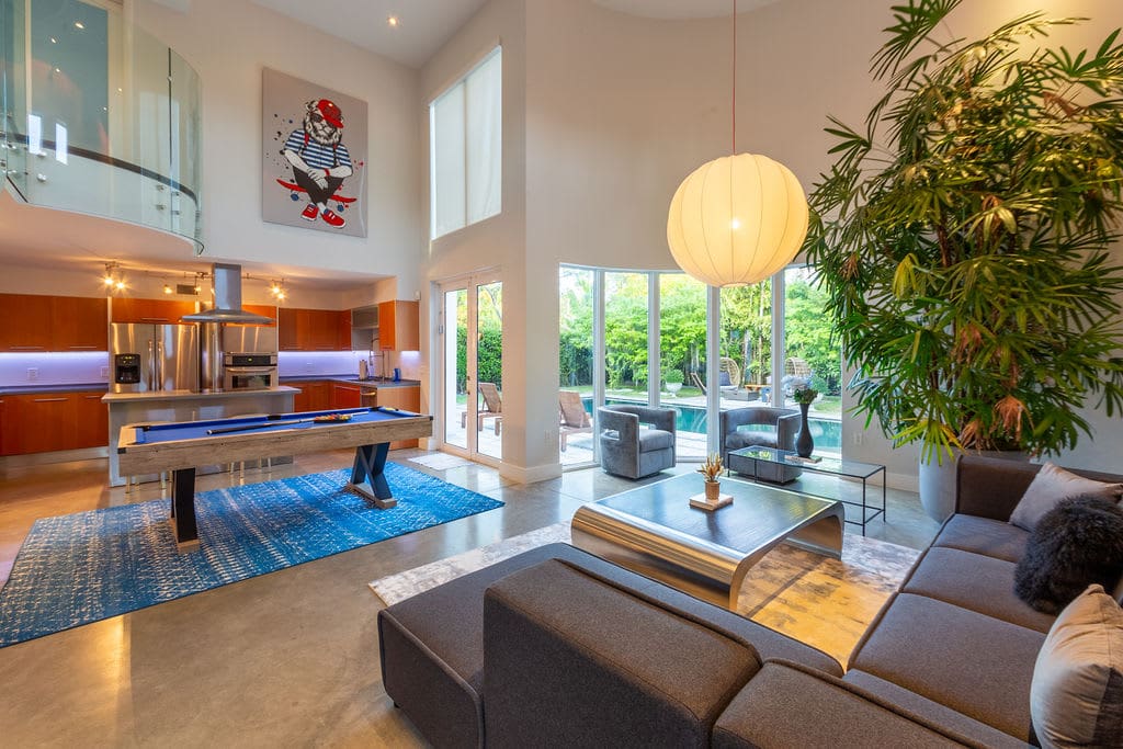 Villa Surfside Sabal: 5-Bedroom Luxury Villa with Seaview and Pool, Surfside