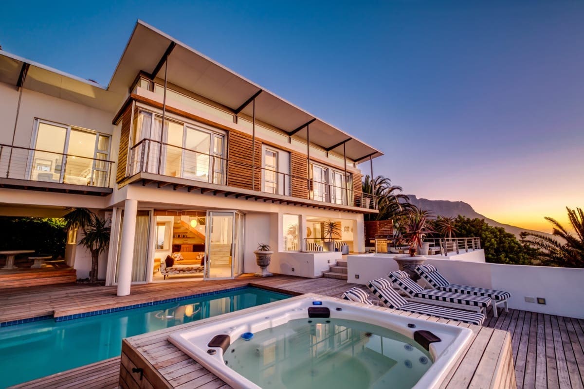 Villa Tafelberg Bakoven Bakoven: Luxury 5-Bedroom Apartment with Seaview and Pool, Bakoven