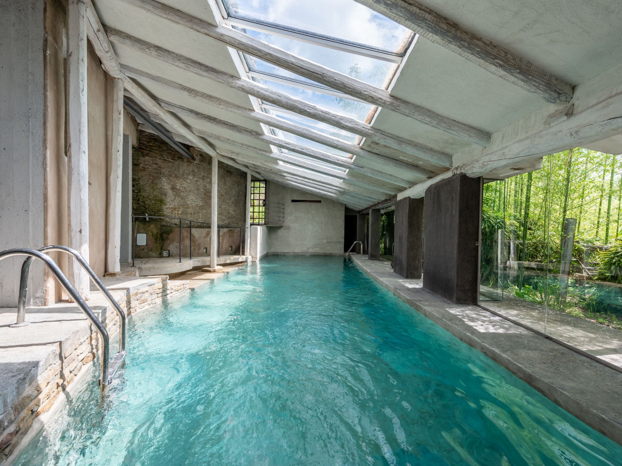 Villa Tartufo Alba: Magnificent 6-Bedroom Historic Manor with Private Pool in Italy’s Piedmont Wine Country