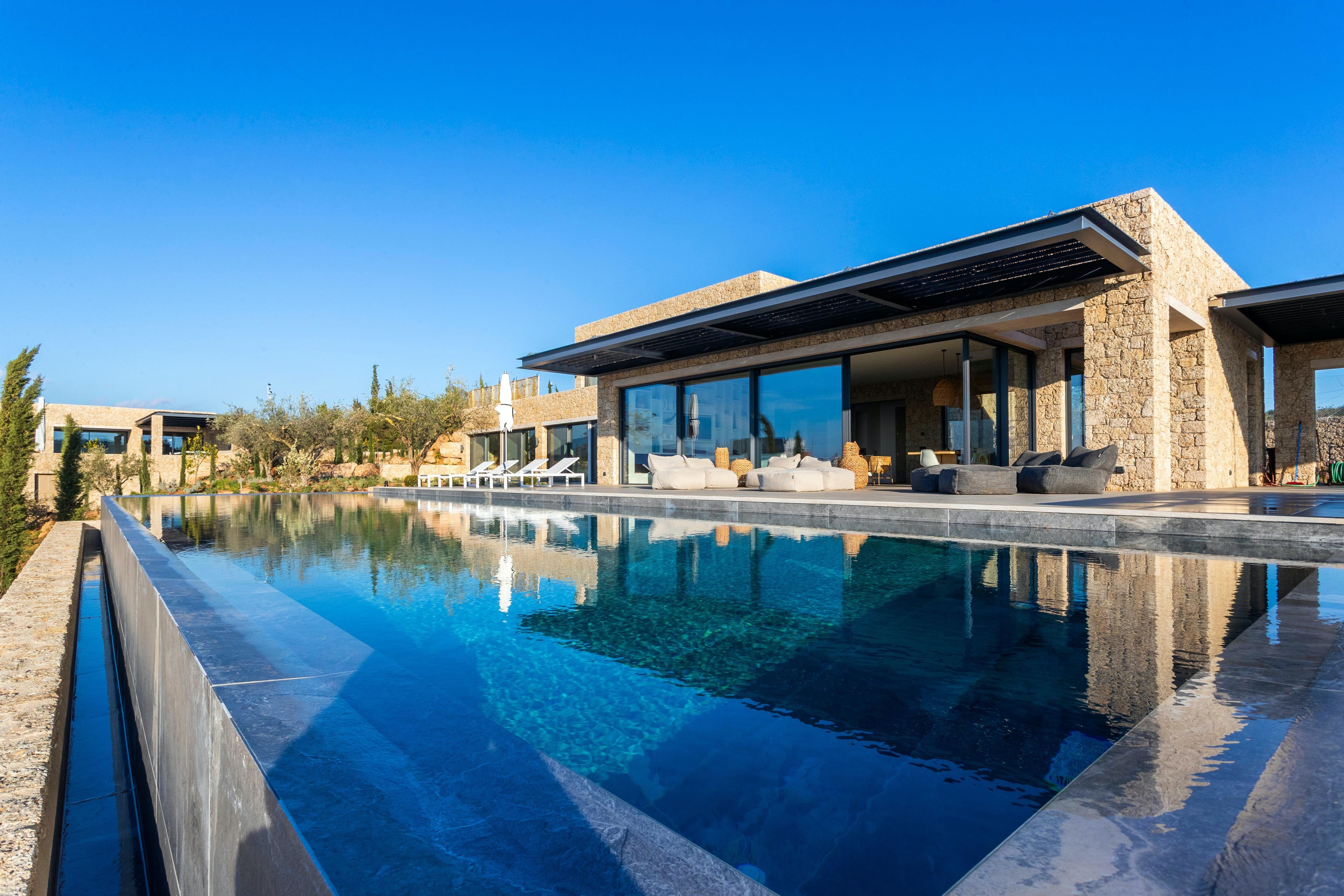 Villa Thalassa Panorama Elios: 7-Bedroom Luxury Villa Rental Elios with Pool and Tennis Court