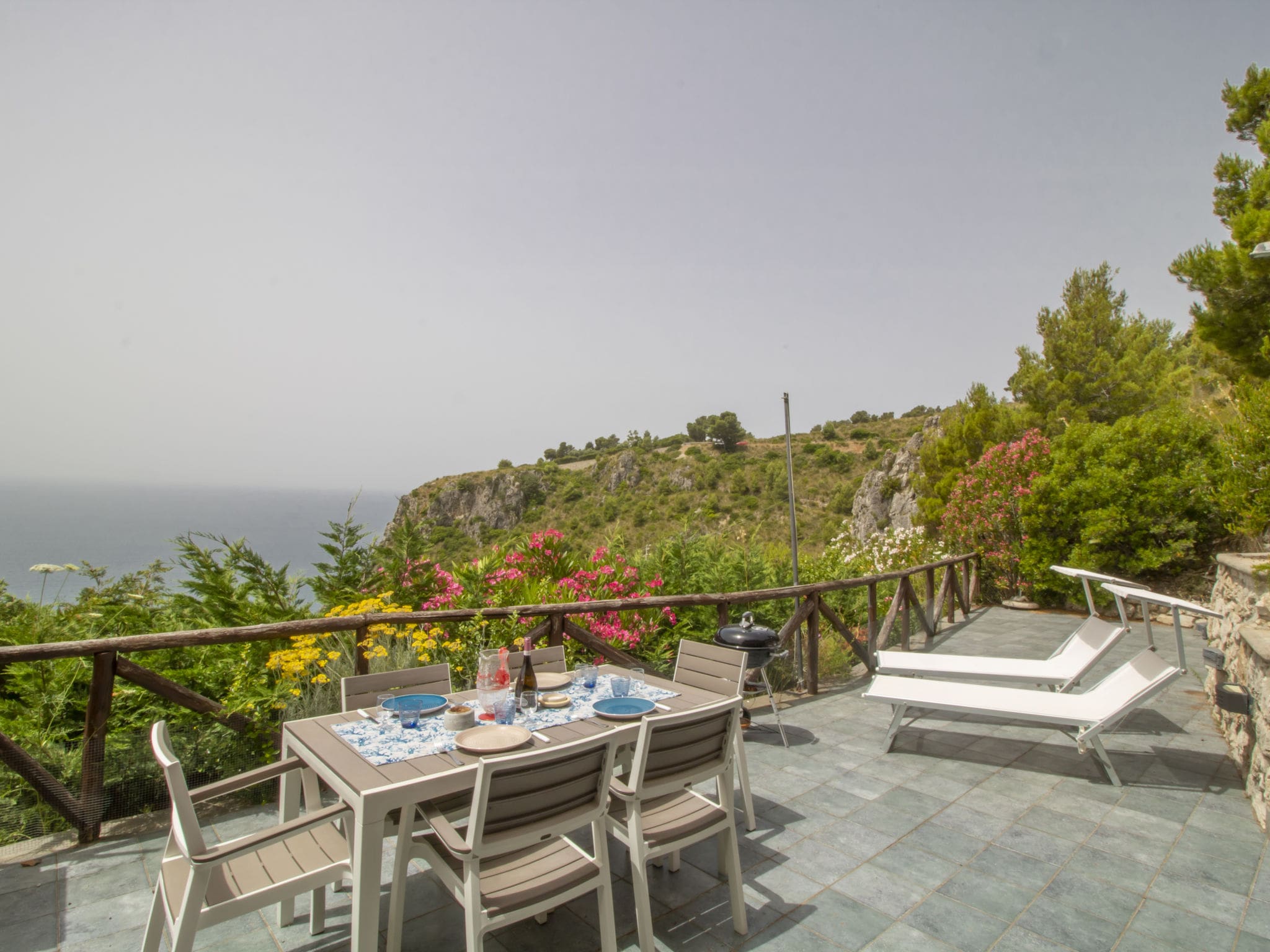 Villa Tiberiano Sperlonga: Stunning 2-Bedroom Villa with Sea Views and Terraced Gardens in Historic Sperlonga
