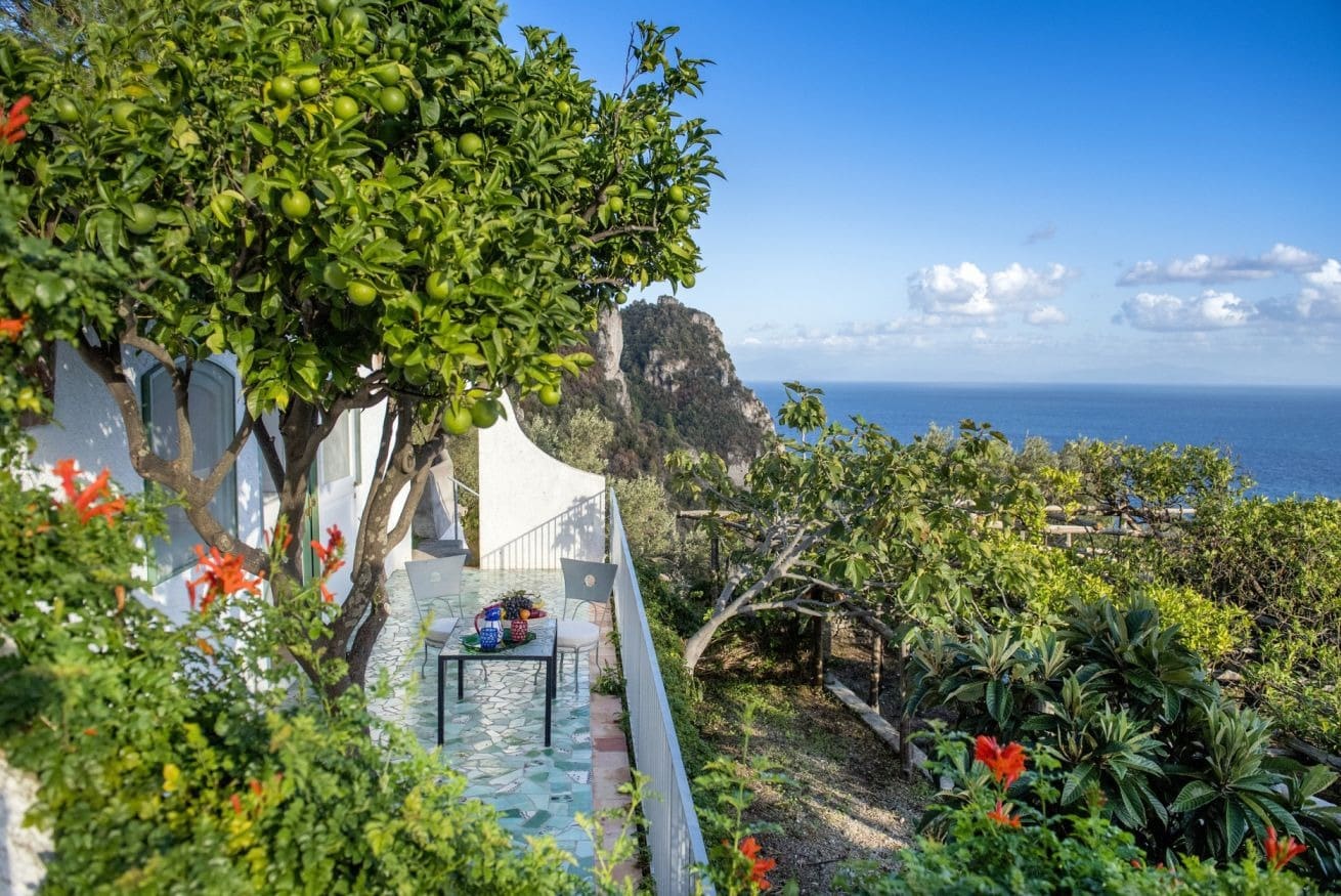 Villa Torre Amalfi: Spacious 6-Bedroom Apartment with Pool and Sea Views, Amalfi Coast