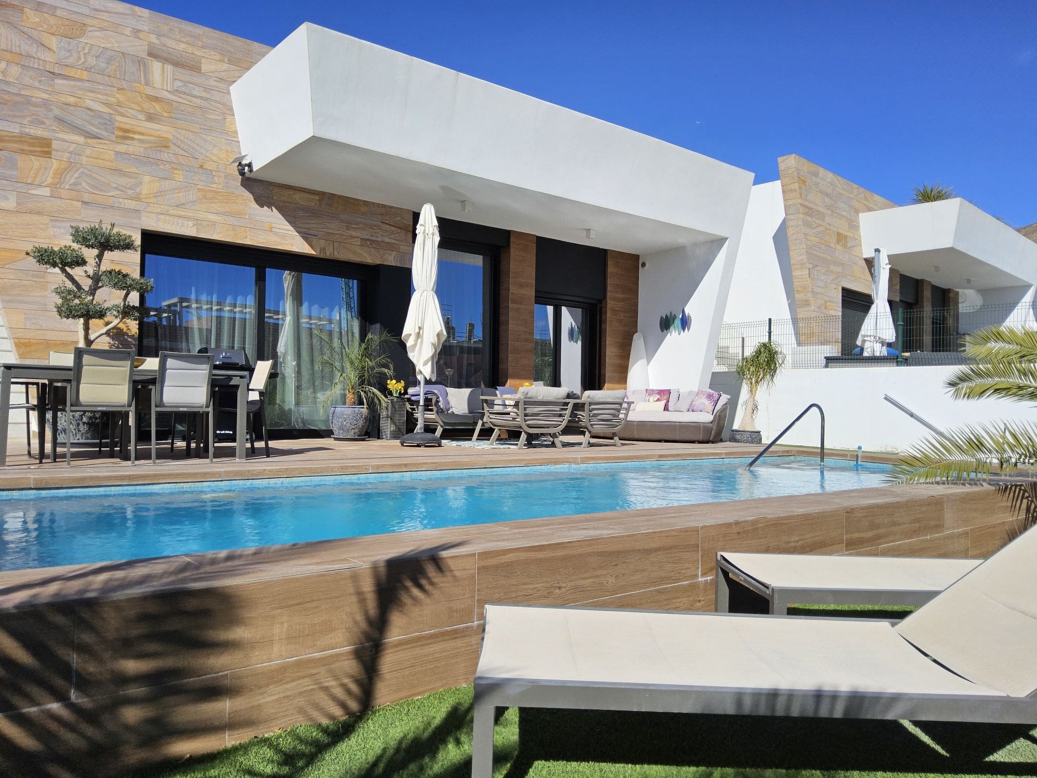 Villa Tossal Benidorm: Modern 3-Bedroom Mountain View Villa with Private Pool and Contemporary Design
