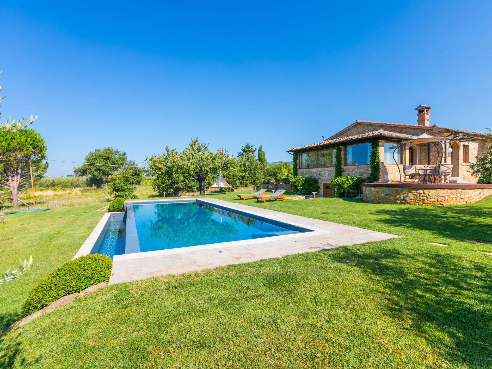 Villa Tramontana Riparbella: Stunning 3-Bedroom Tuscan Retreat with Private Pool and Panoramic Sea Views