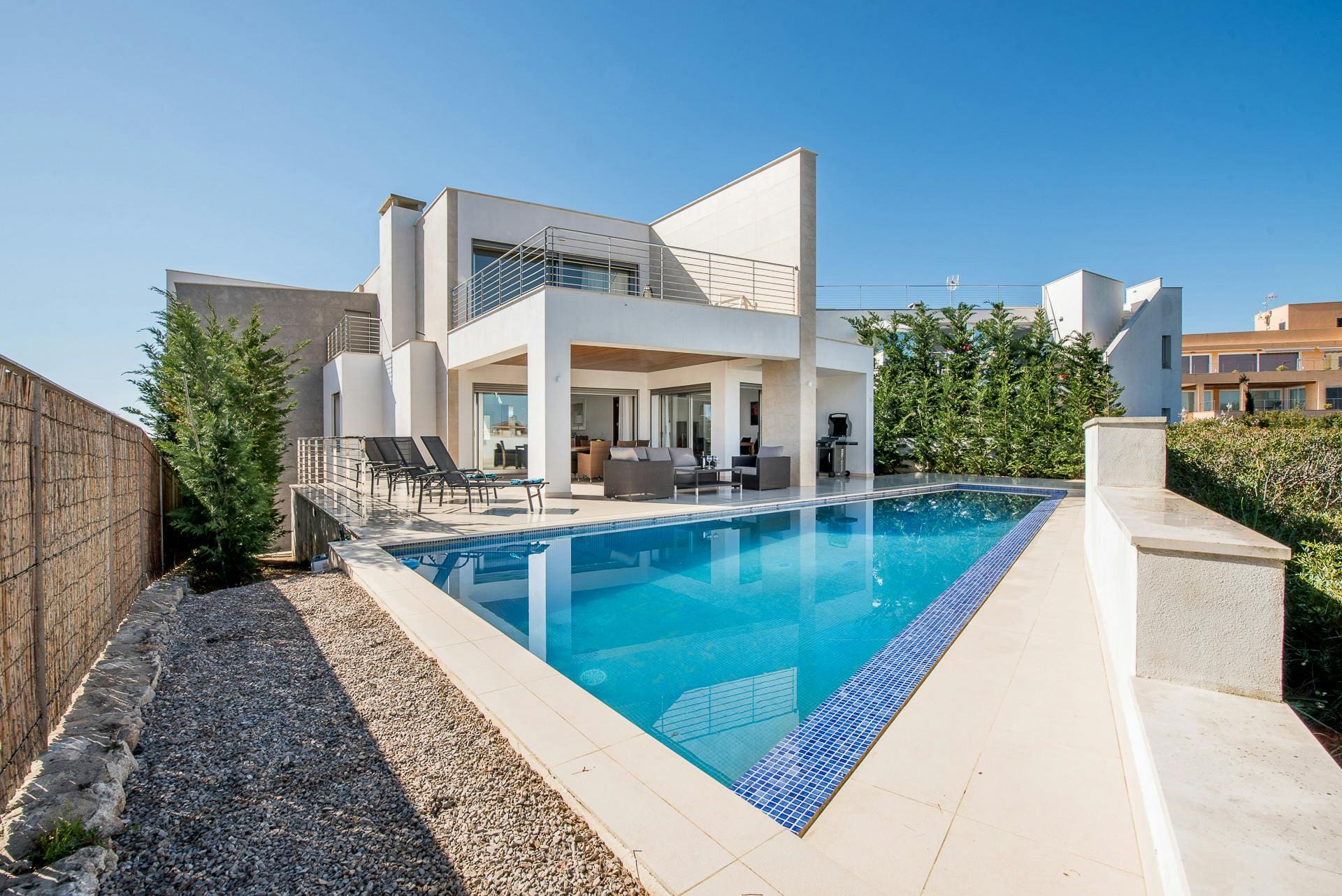 Villa Tramuntana CalaMillor: Luxury 4-Bedroom Villa with Seaview and Pool, Cala Millor