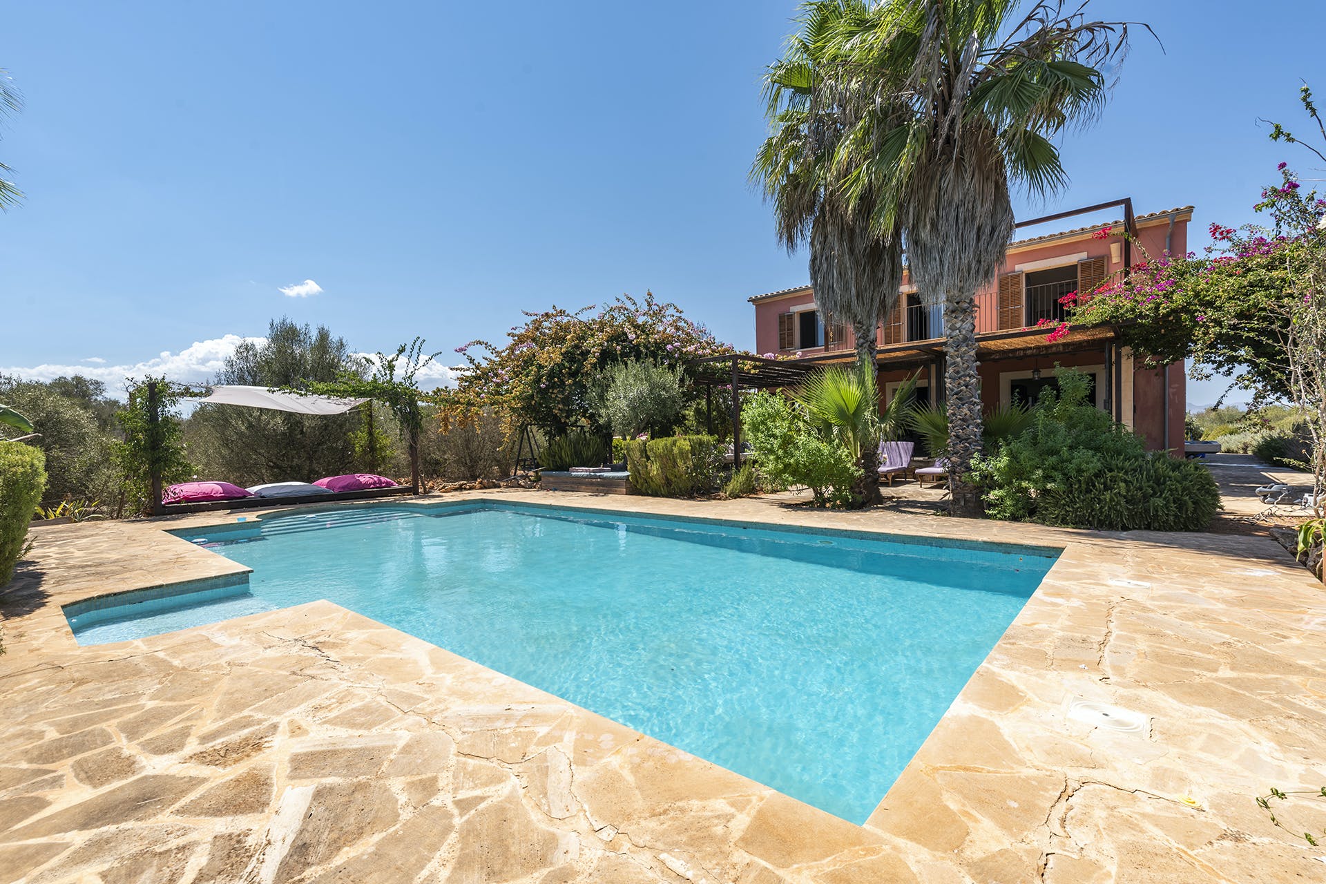 Villa Tramuntana Can Picafort: Luxury 5-Bedroom Villa with Sea Views and Pool, Can Picafort