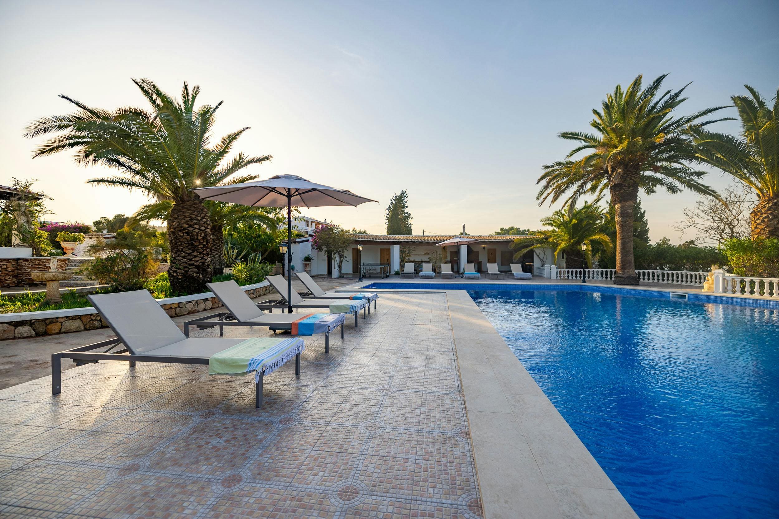 Villa Tramuntana Sant Antoni Saint Antoni de Portmany: Luxury 5-Bedroom Villa with Swimming Pool and Seaview, Sant Antoni de Portmany