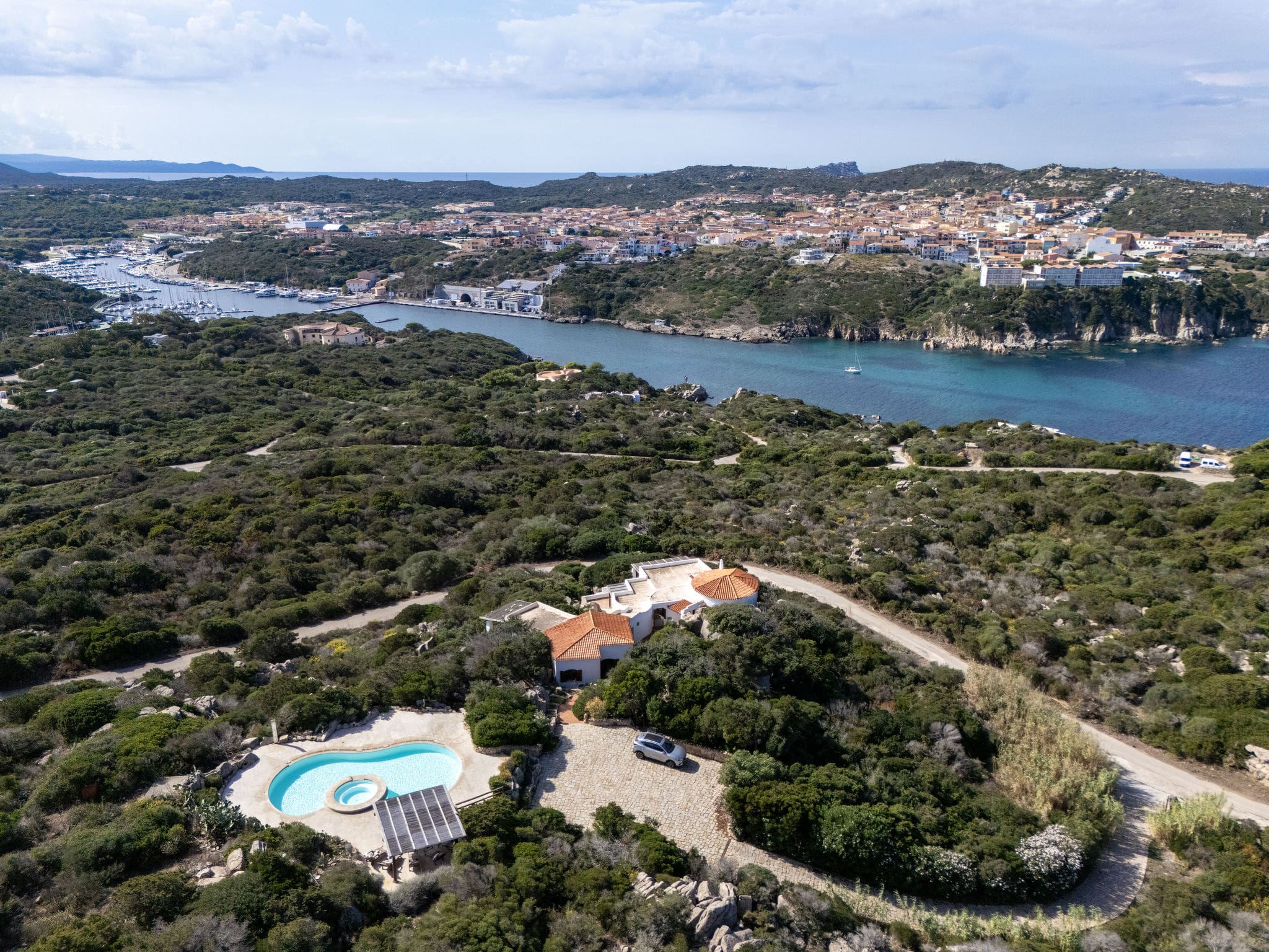 Villa Tramuntana Santa Teresa Santa Teresa di Gallura: Stunning 5-Bedroom Villa with Private Pool and Panoramic Sea Views in Northern Sardinia