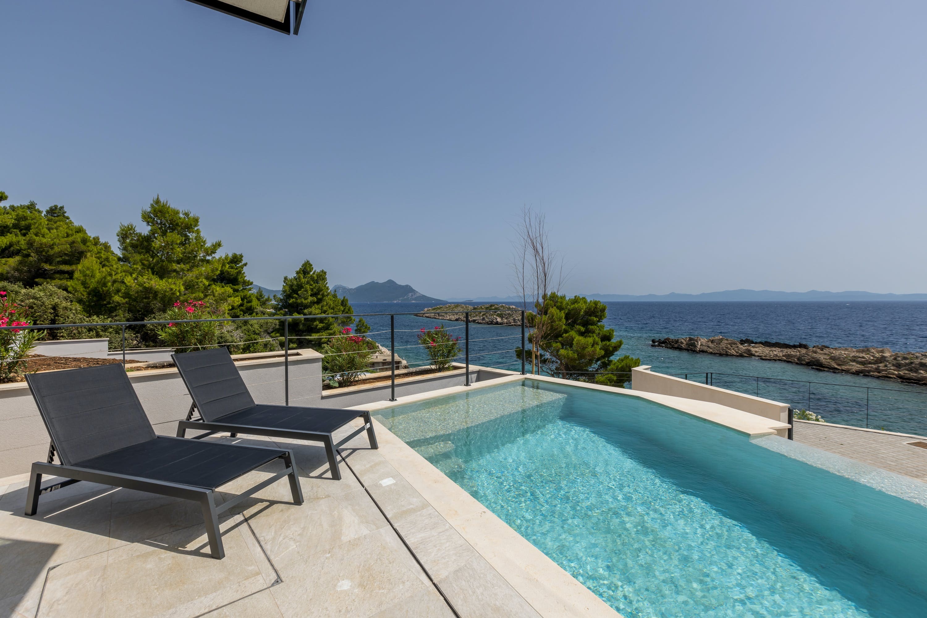 Villa Trstenik Dubrovnik: Luxury 3-Bedroom Villa with Seaview and Pool, Dubrovnik