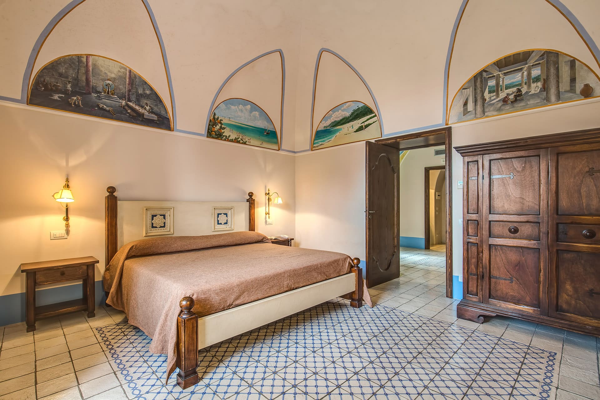 Villa Ulisse Sorrento Sorrento: Luxury 9-Bedroom Villa with Infinity Pool and Sea Views, Sorrento