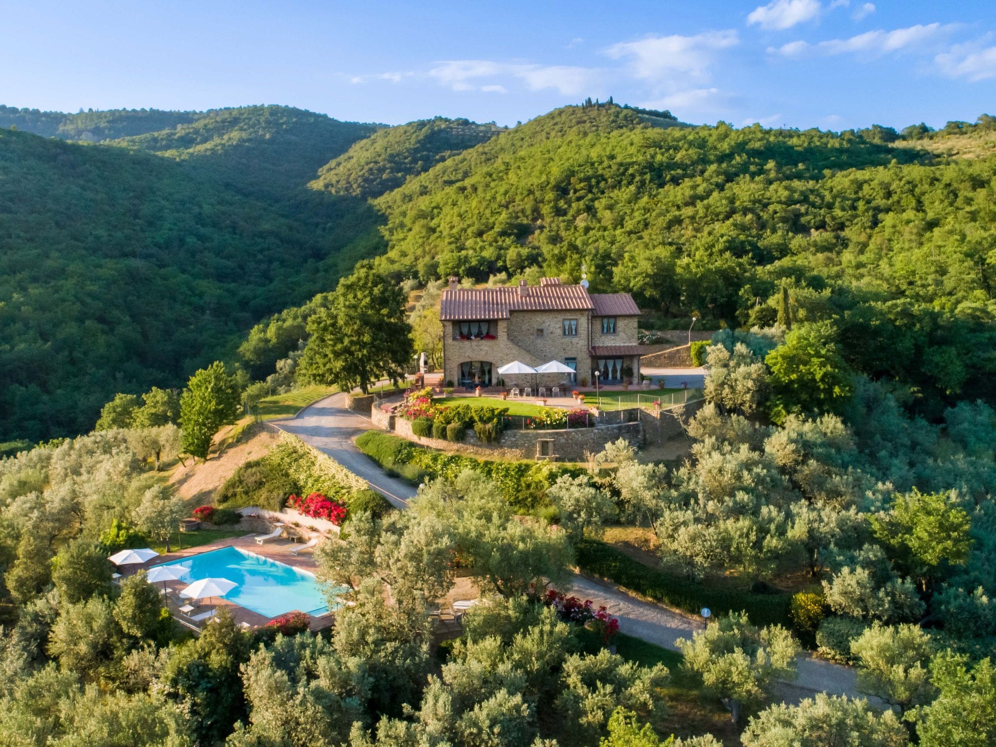 Villa Valdichiana Castiglion: Historic 6-Bedroom Tuscan Estate with Private Pool and Panoramic Countryside Views