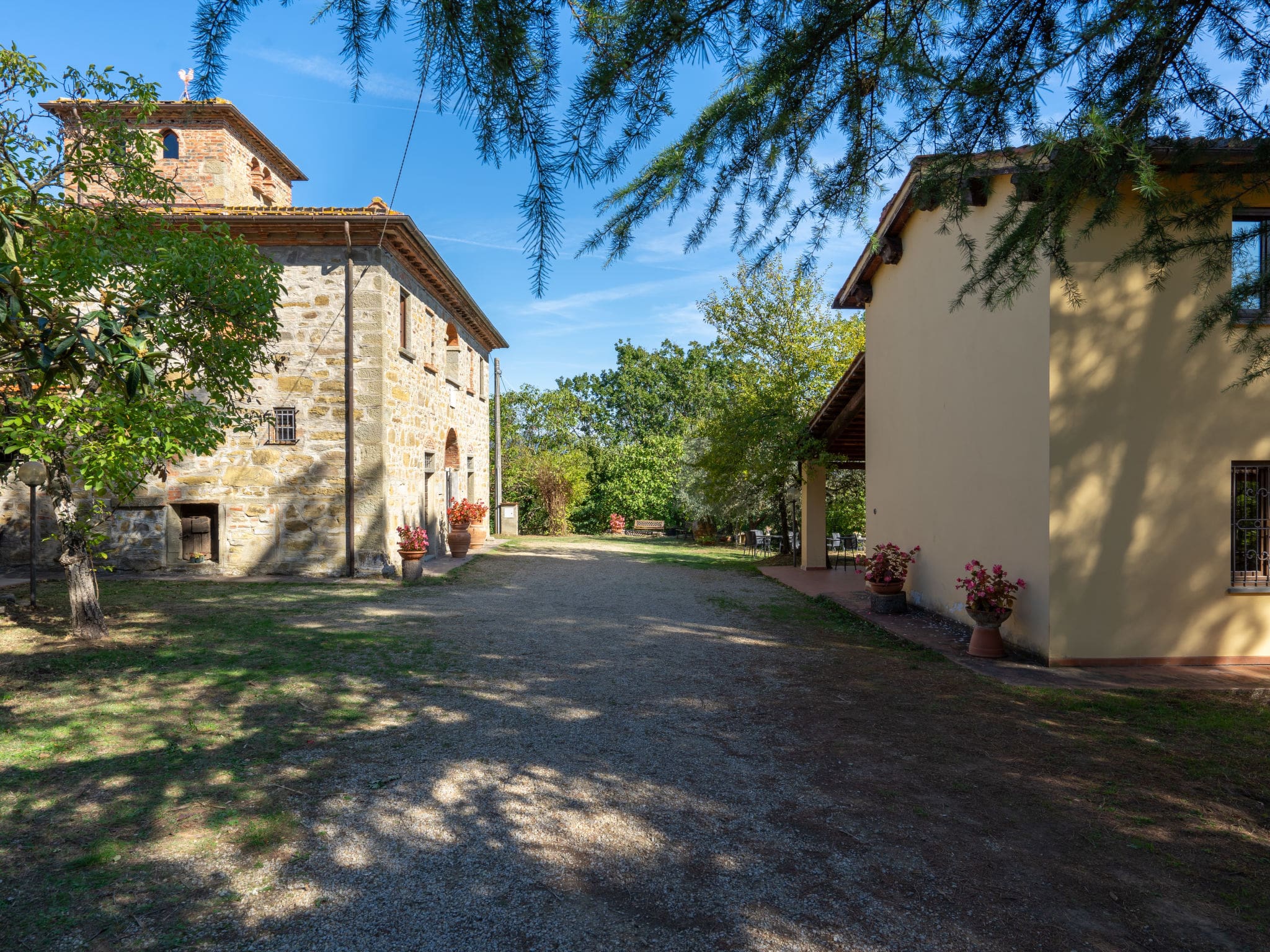 Villa Valdichiana Montegonzi: Luxury 8-Bedroom Historic Stone Villa with Private Pool in Tuscan Countryside near Florence