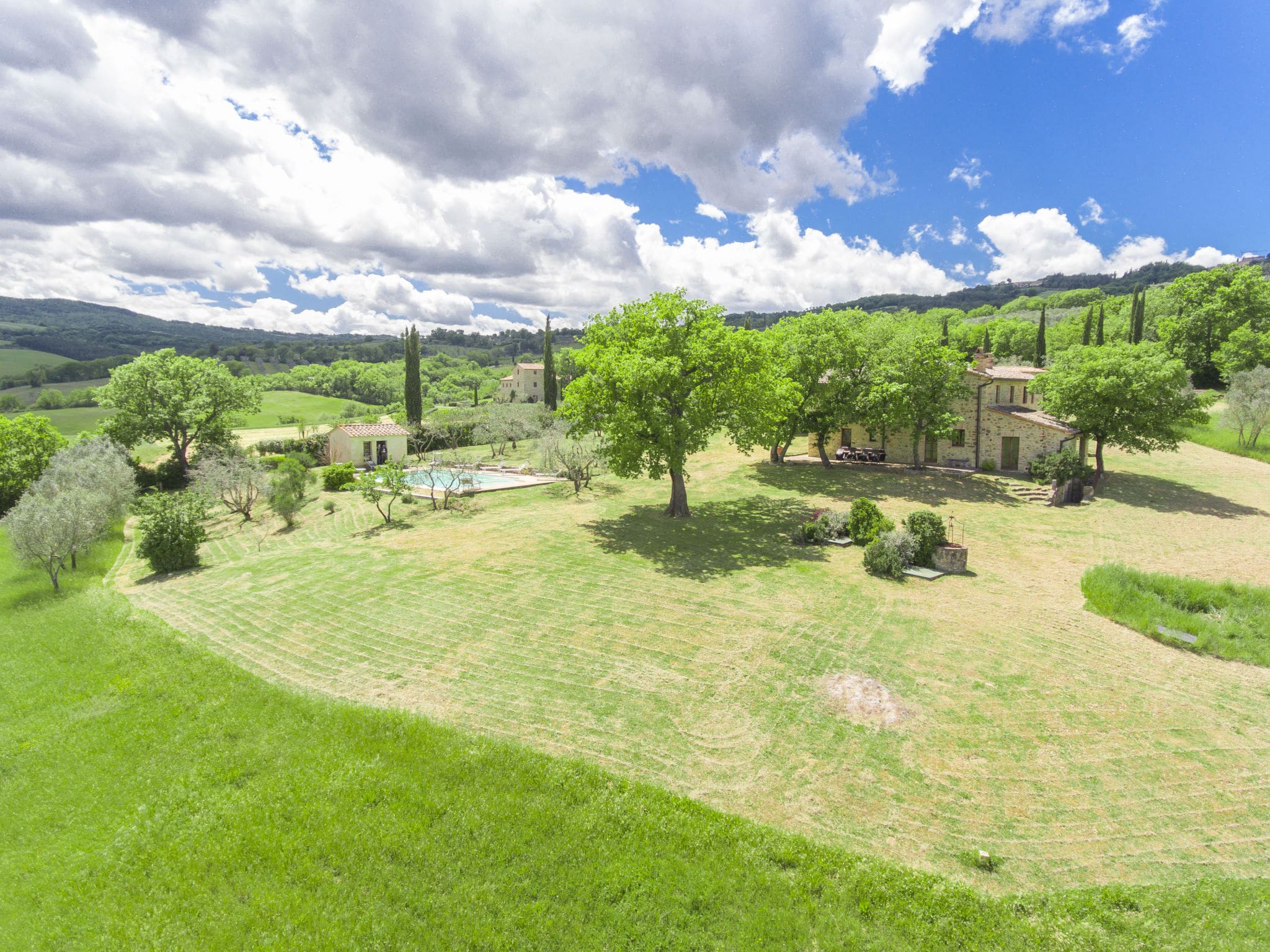 Villa Valdorcia Castiglione: Historic 4-Bedroom Monastery Conversion with Private Pool and Sauna in Tuscan Countryside