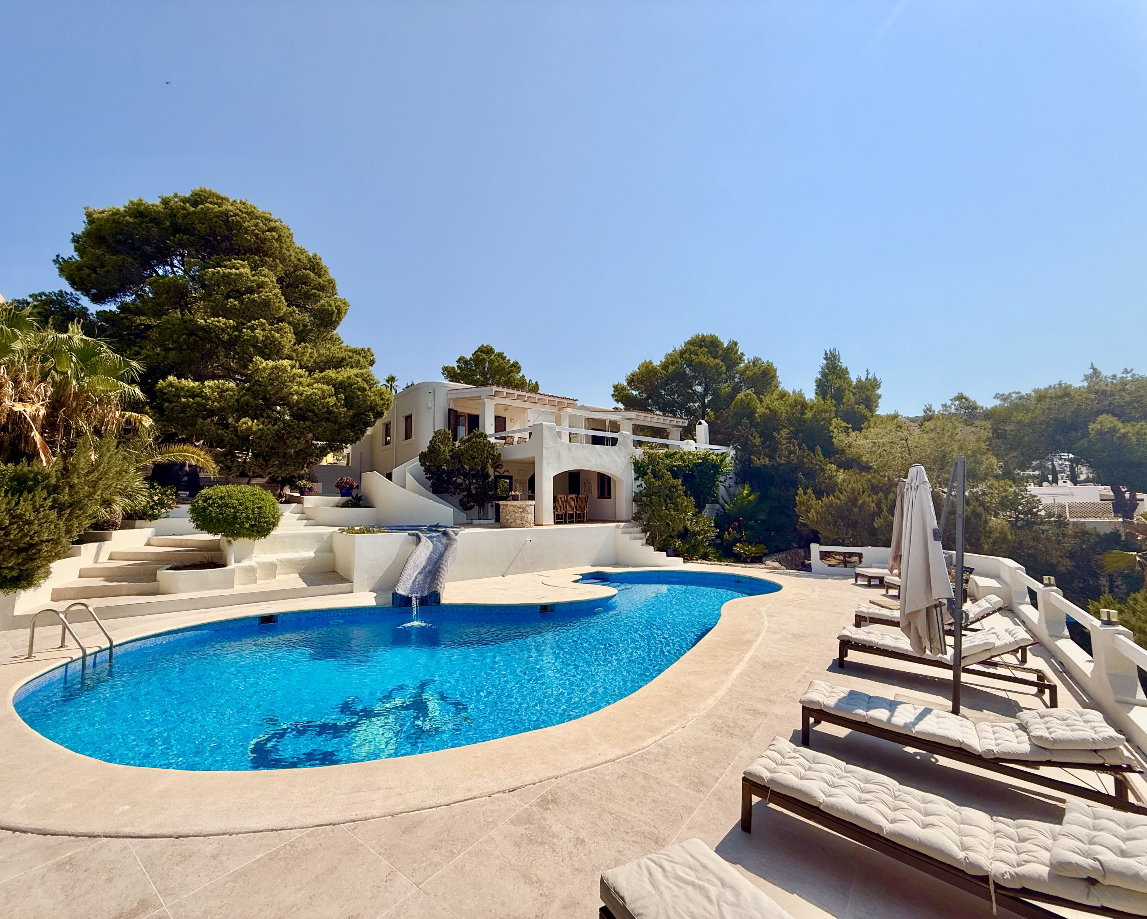 Villa Vedrà SanJosé: Spacious 9-Bedroom Villa with Pool and Sea Views, San José