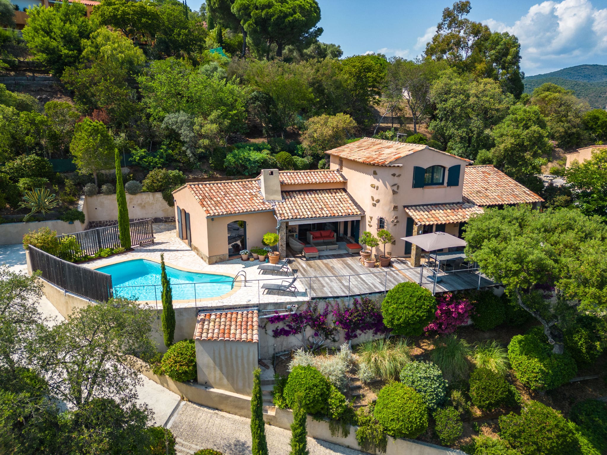 Villa Verrerie Bormes: Stunning 3-Bedroom Villa with Private Pool and Terraced Gardens in French Riviera Provence