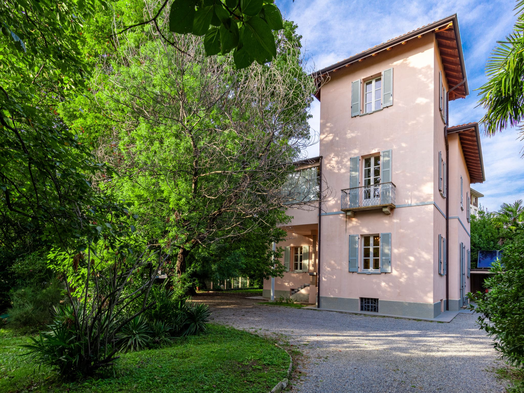 Villa Viandante Dervio: Spectacular 7-Bedroom Lakeside Villa with Private Pool and Mountain Views in Lake Como Italy