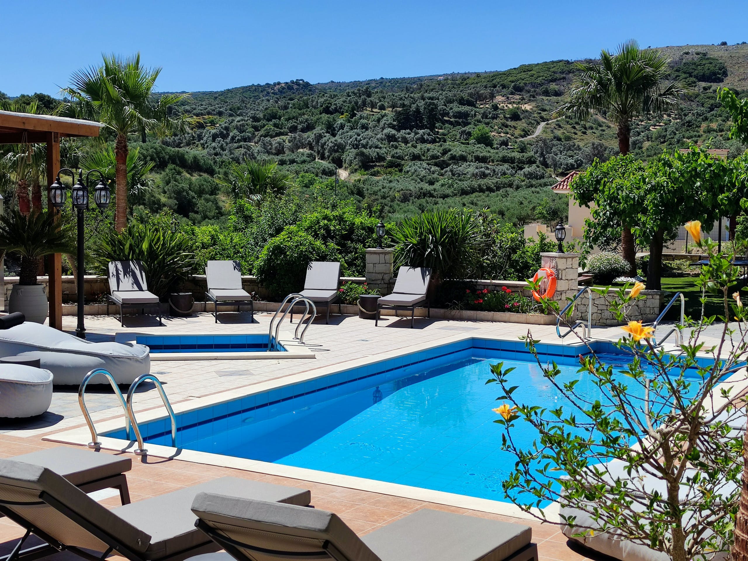 Villa Vouno Rethymno: Luxury 6-Bedroom Apartment with Seaview and Pool, Rethymno