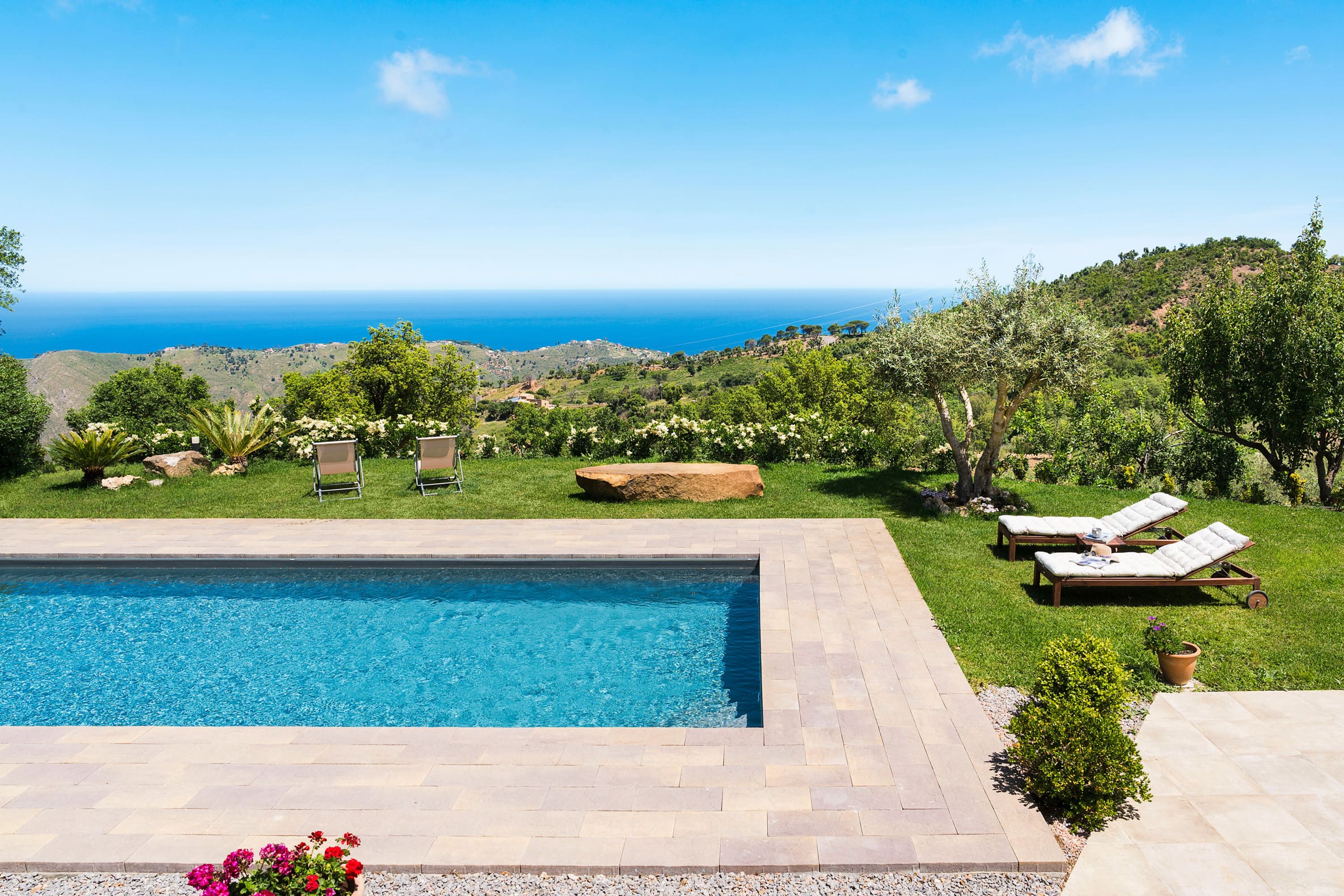 Villa Zagara Cefalù: Luxury 3-Bedroom Villa with Saltwater Pool and Sea Views, Cefalù