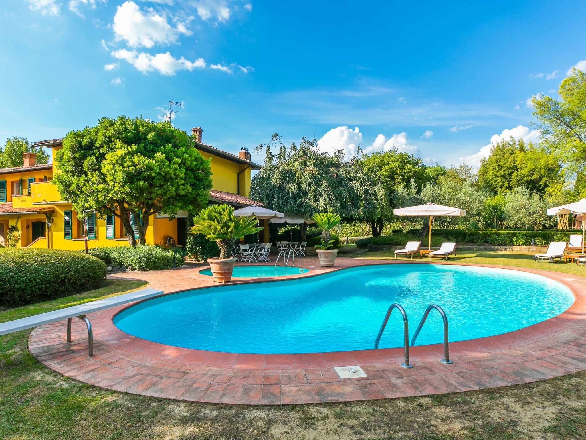 Villa Zambra Marcialla: Elegant Four-Bedroom Tuscan Villa with Private Pool and Fitness Room in the Heart of Chianti