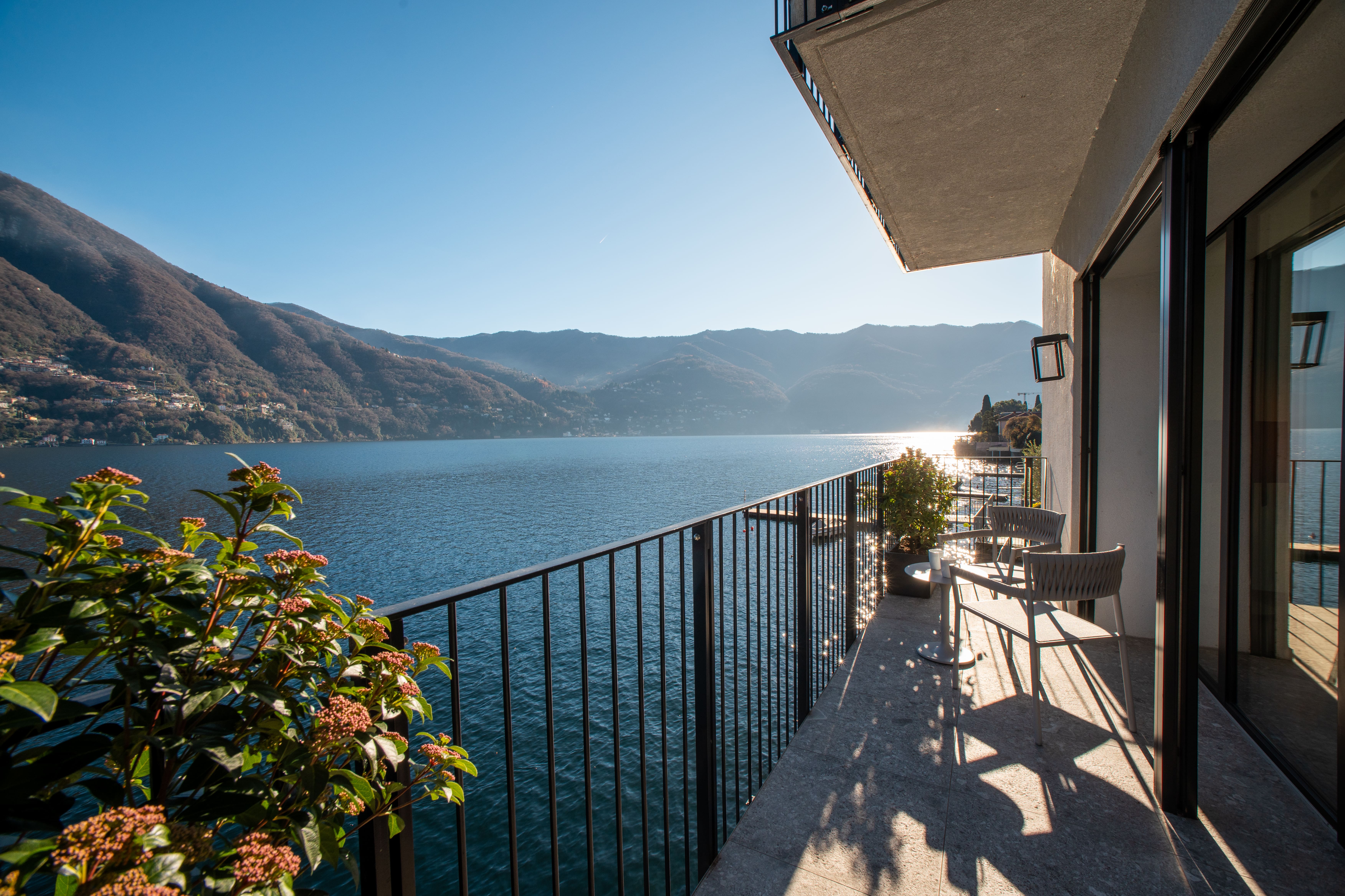 Vista Lago di Como: Stunning 2-Bedroom Apartment with Lake Views, Lake Como