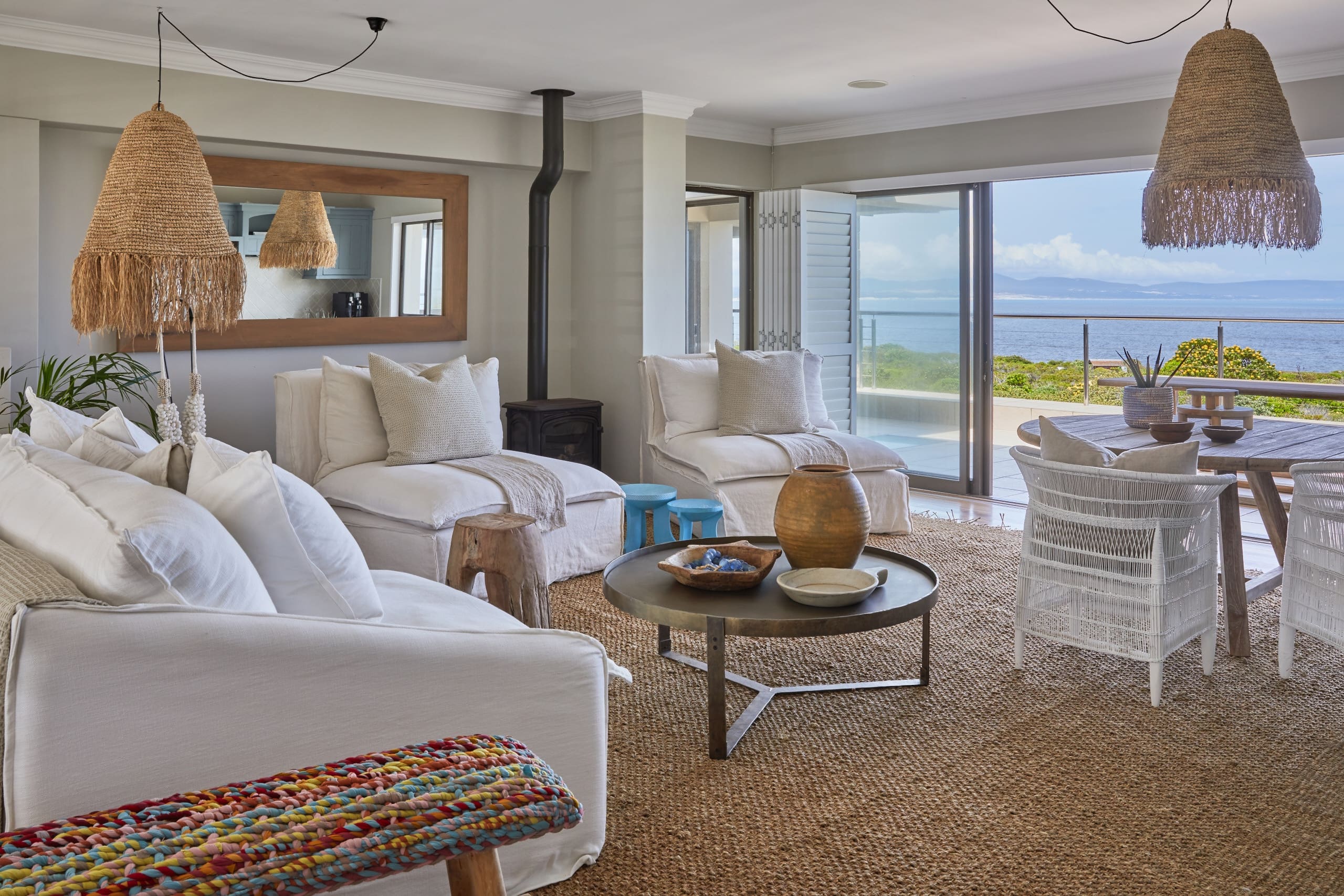 Whale Watch Manor: 6-Bedroom Oceanfront Luxury Villa Rental Cape Town with Private Pool