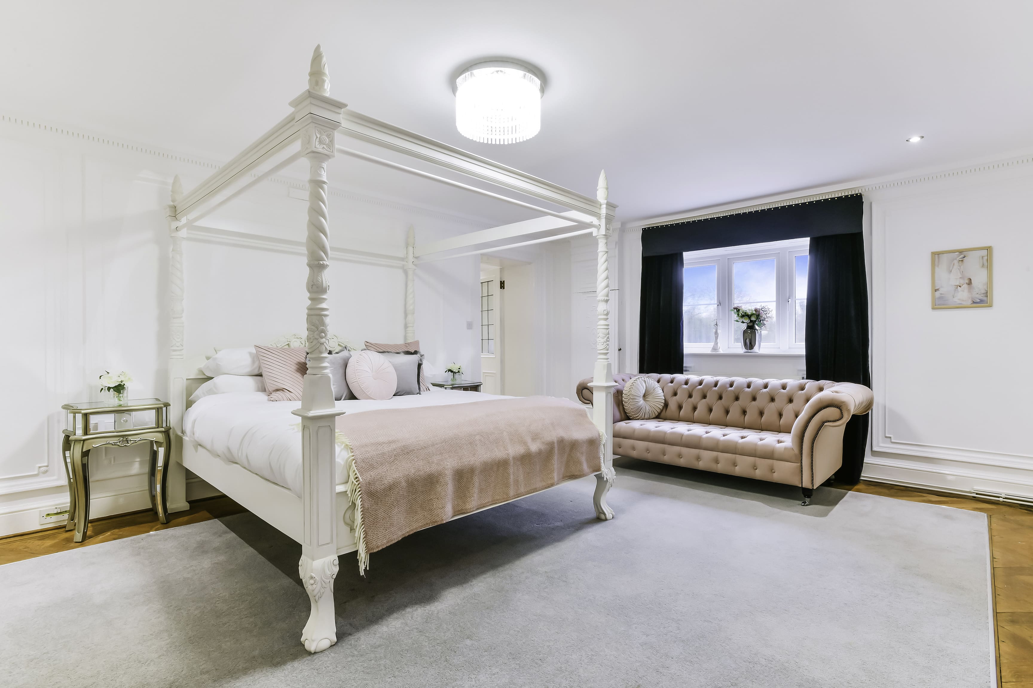 Wisteria Manor House: Historic 8-Bedroom Manor House Rental Surrey Hills with Private Grounds