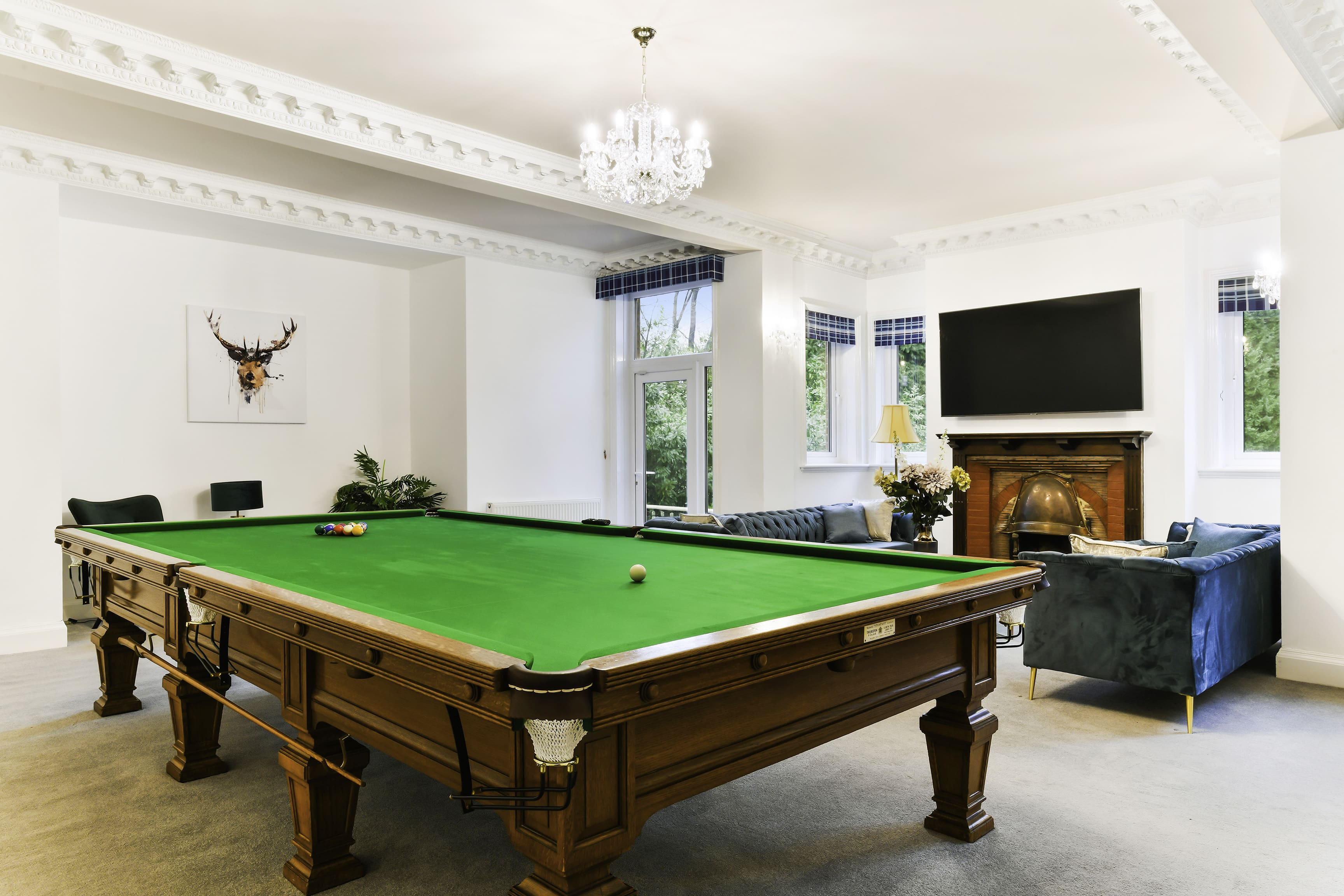 Wisteria Manor House: Historic 8-Bedroom Manor House Rental Surrey Hills with Private Grounds