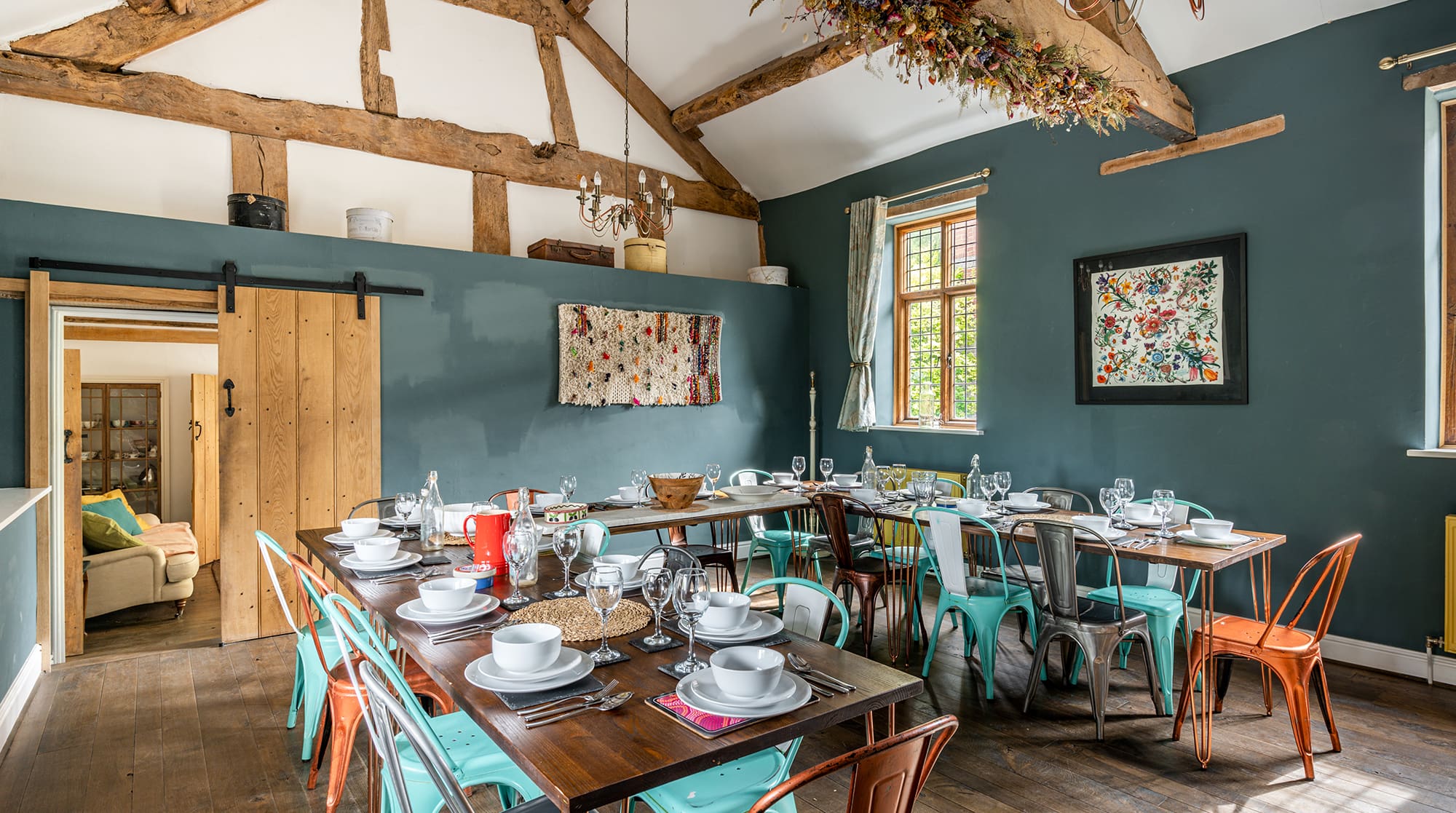 Wye Valley Manor: 9-Bedroom Luxury Farmhouse Rental Herefordshire with Hot Tub and Tennis Court