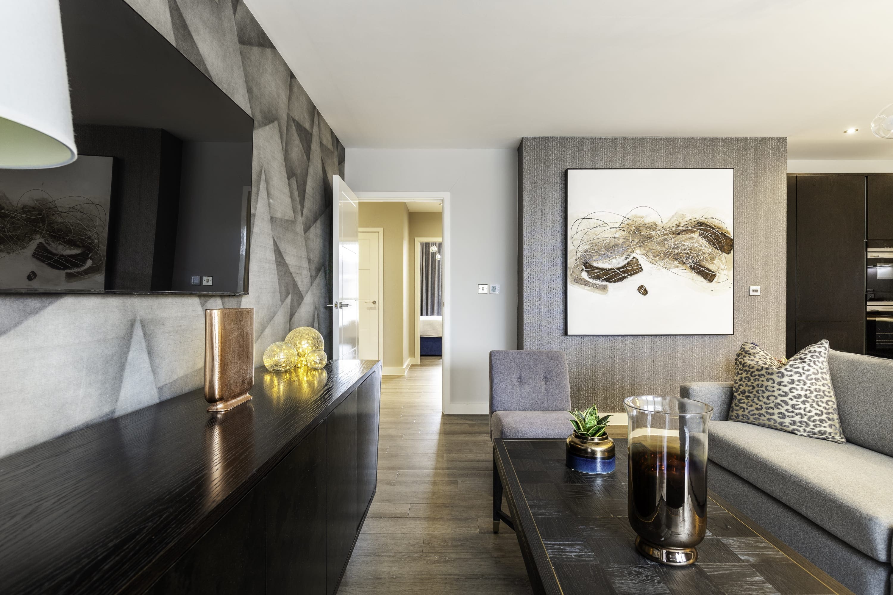 Apartment Bowyer Stratford: Stylish 3-Bedroom Apartment with Air-Con in Stratford London