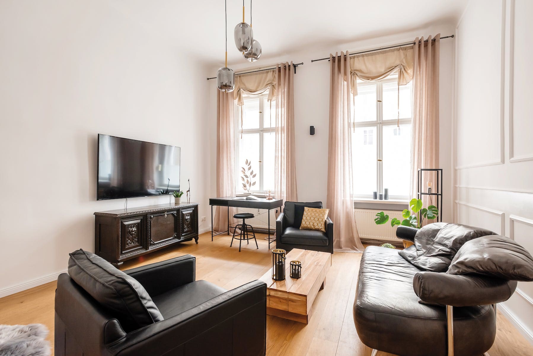 Apartment Brunnenstrasse Berlin: Modern 2-Bedroom Apartment with Air Conditioning in Berlin Mitte