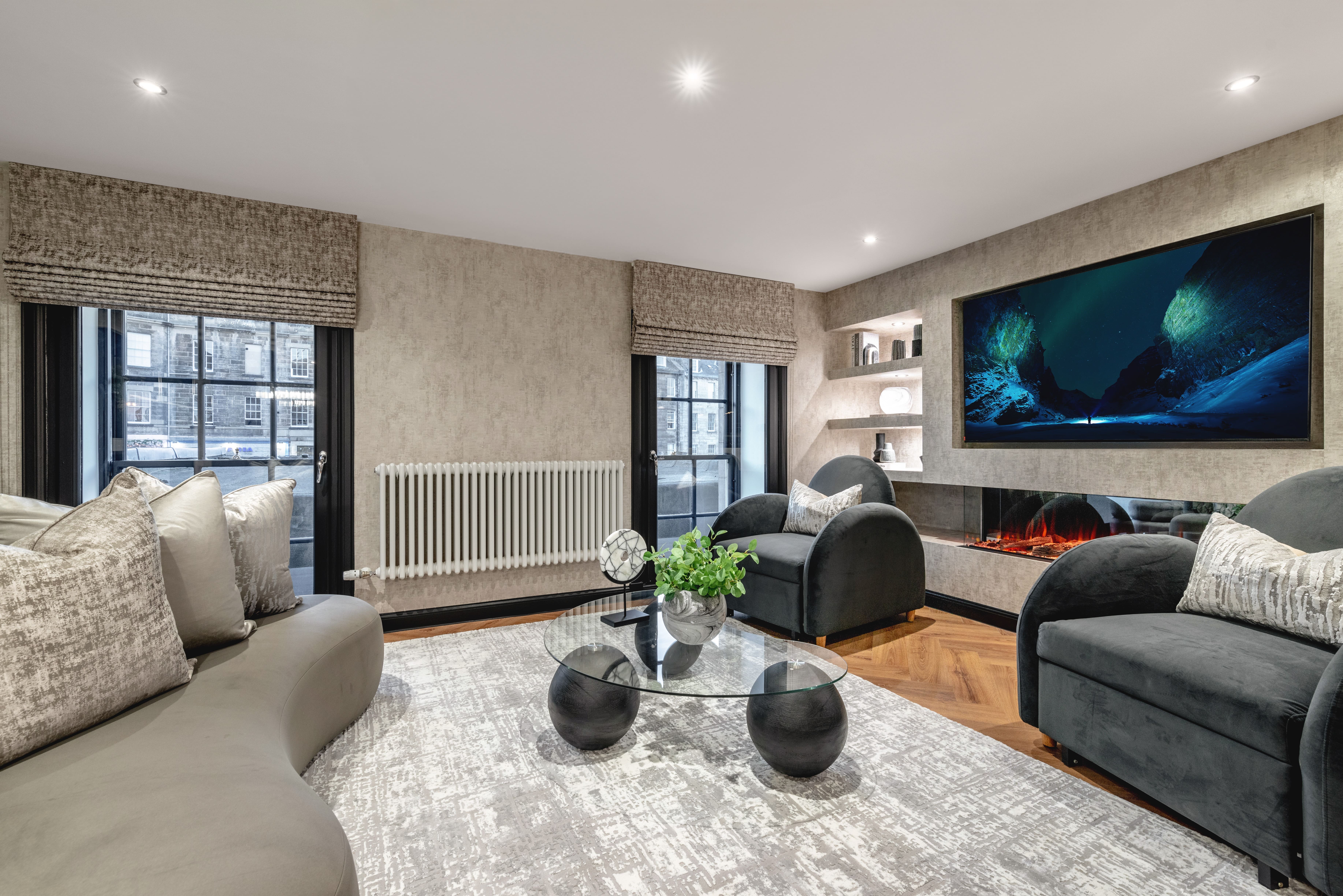 Apartment Caltonhill Edinburgh: Stylish 1-Bedroom Apartment Rental Edinburgh with Family-Friendly Features in Hillside