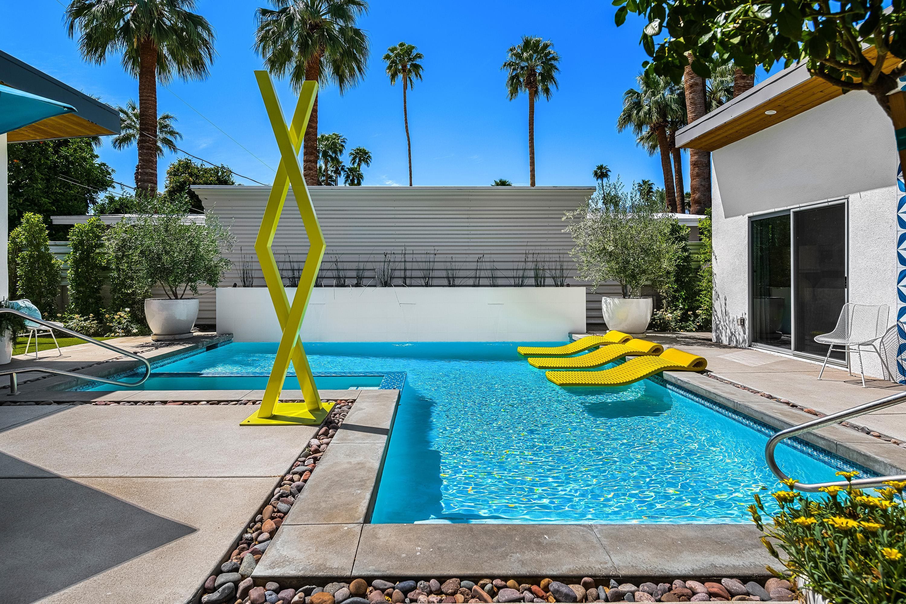Apartment Chino Canyon Cathedral City: Luxury 3-Bedroom Apartment with Private Pool and Hot Tub, Cathedral City