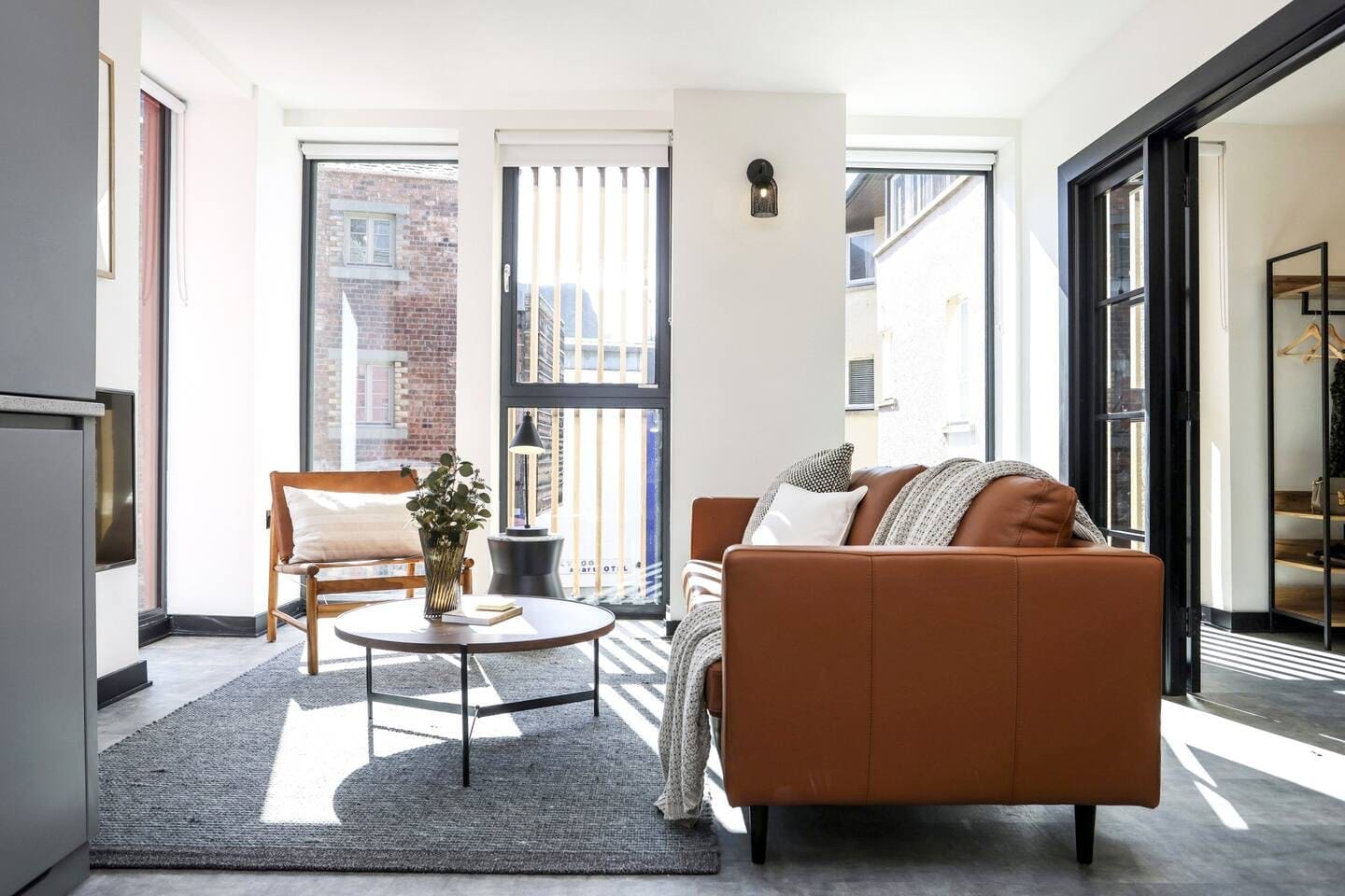 Apartment Cragside Hillside: Chic 2-Bedroom Apartment Rental with Family-Friendly Features, Hillside Edinburgh