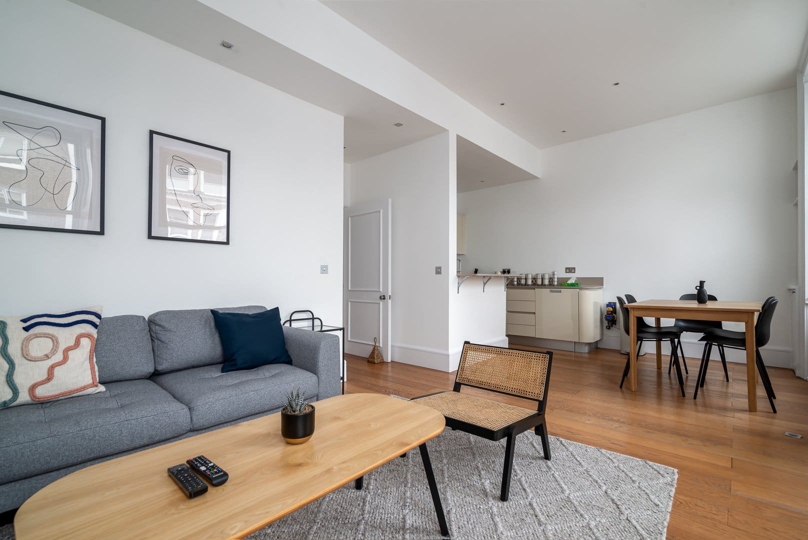Apartment Cromwell Kensington: Luxury 2-Bedroom Apartment with Family-Friendly Features, South Kensington
